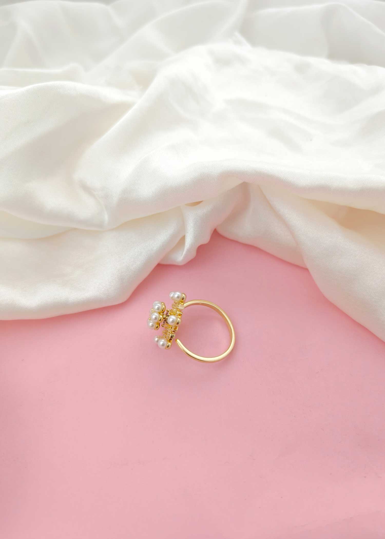 Zircon Ring