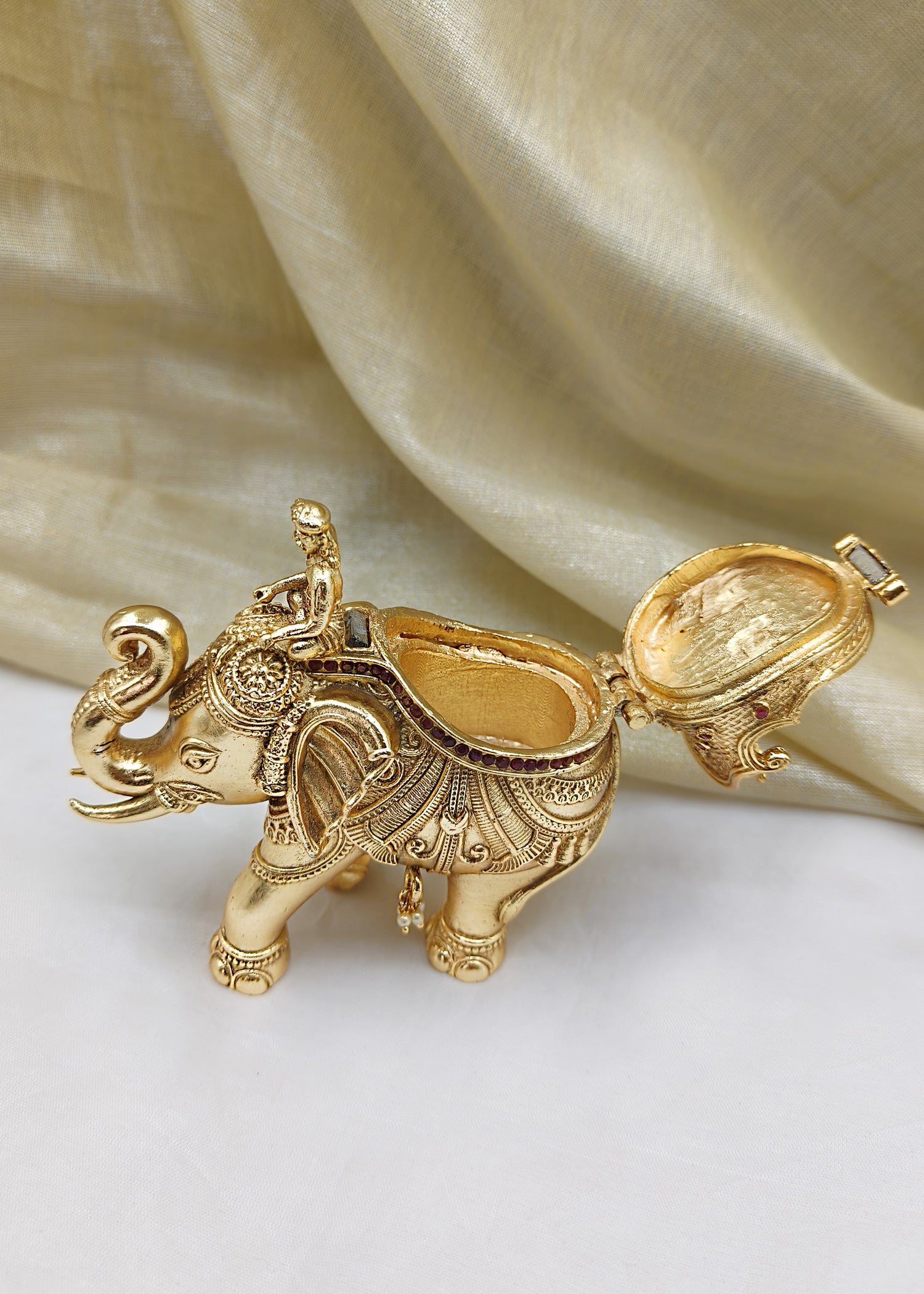 Elephant Sindoor Dibbi