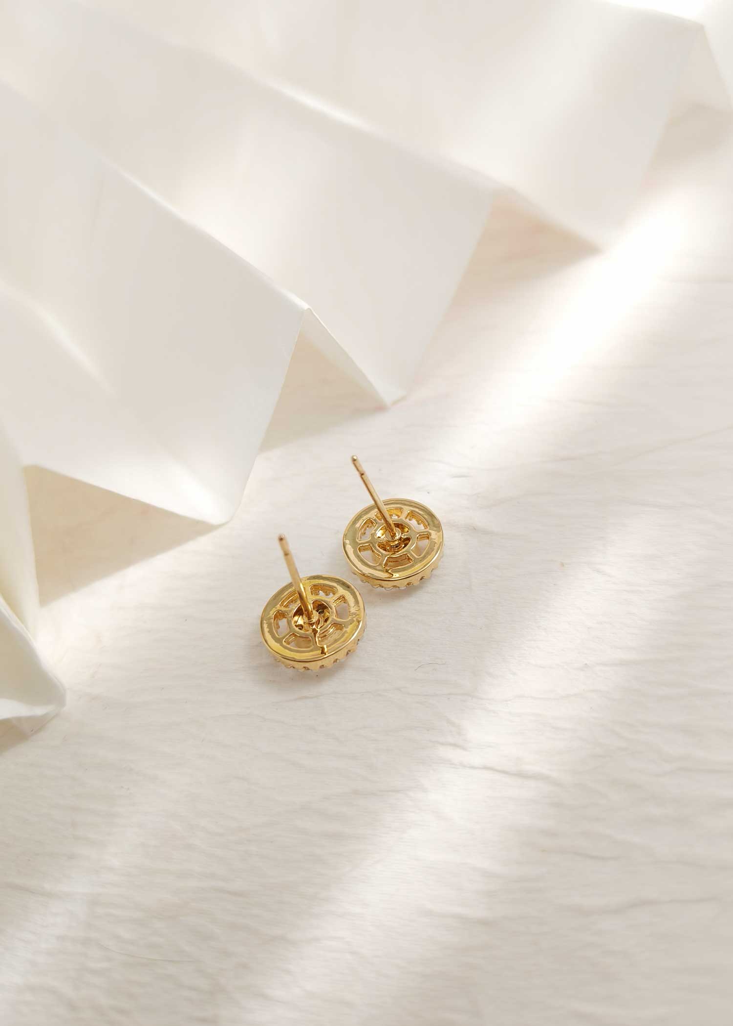 Round Shape Diamond Stud Earring