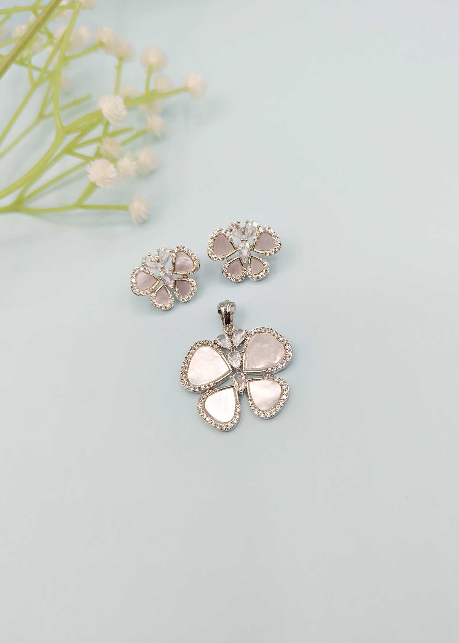 pendant set