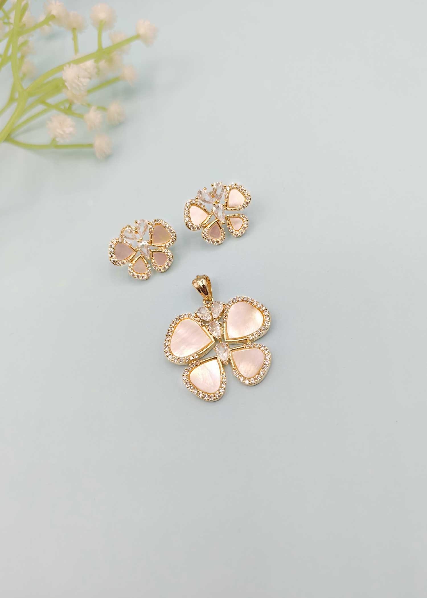Butterfly Mother of Pearl Cubic Zircon Pendant Set