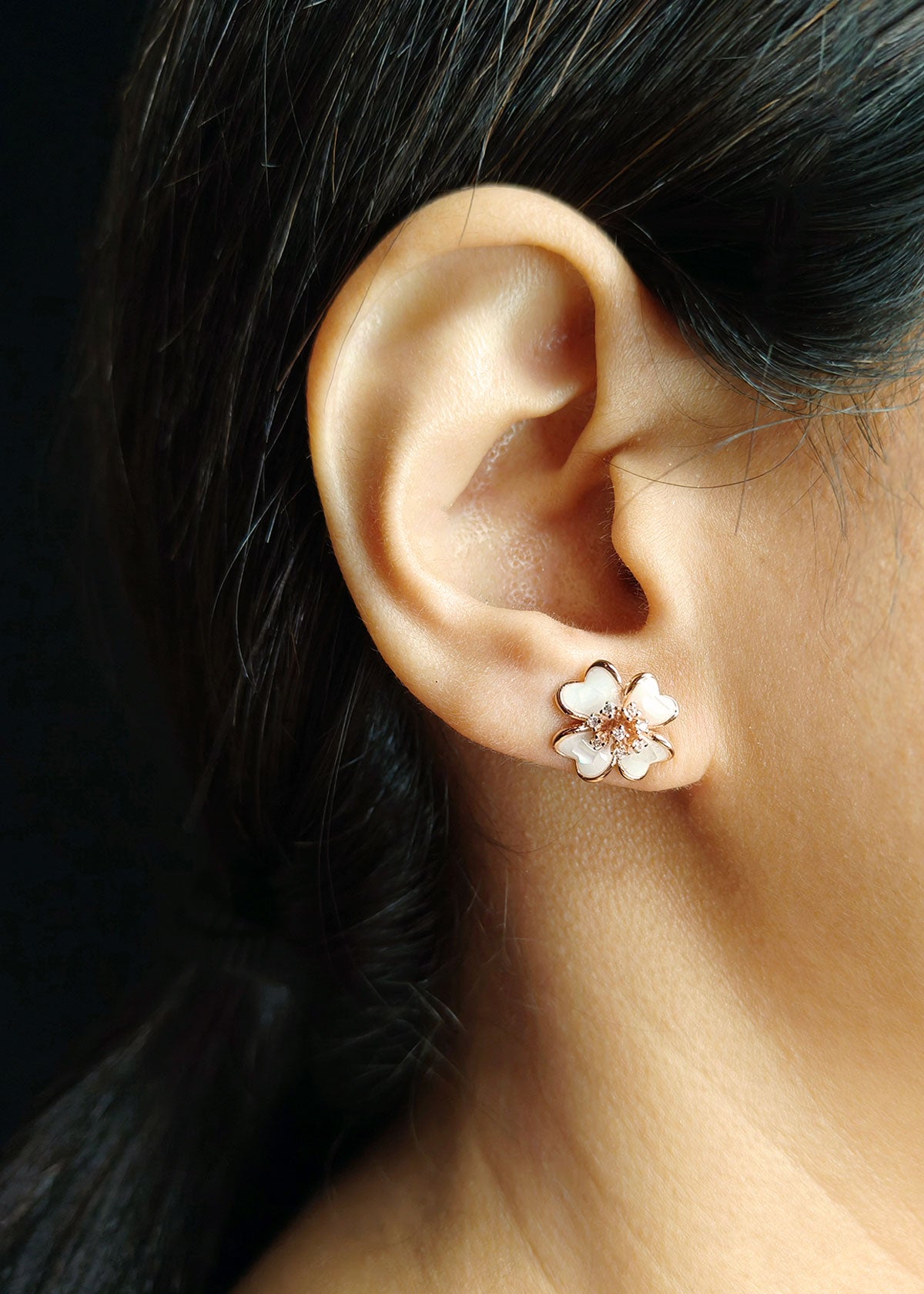 92.5 Sterling Silver Cubic Zircon Floral Stud Earring