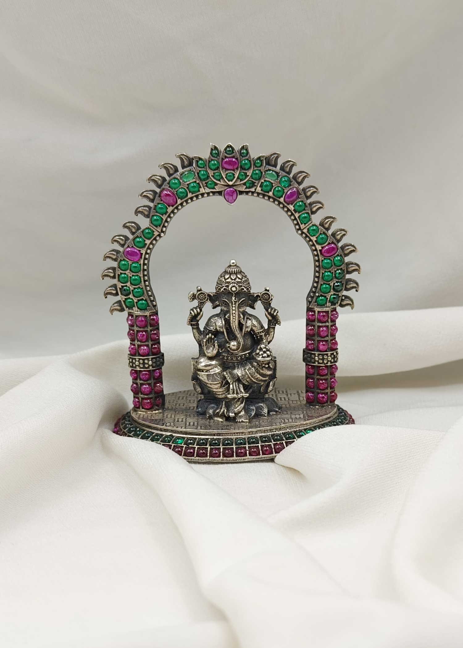 92.5 Sterling Silver Ganesha Idol