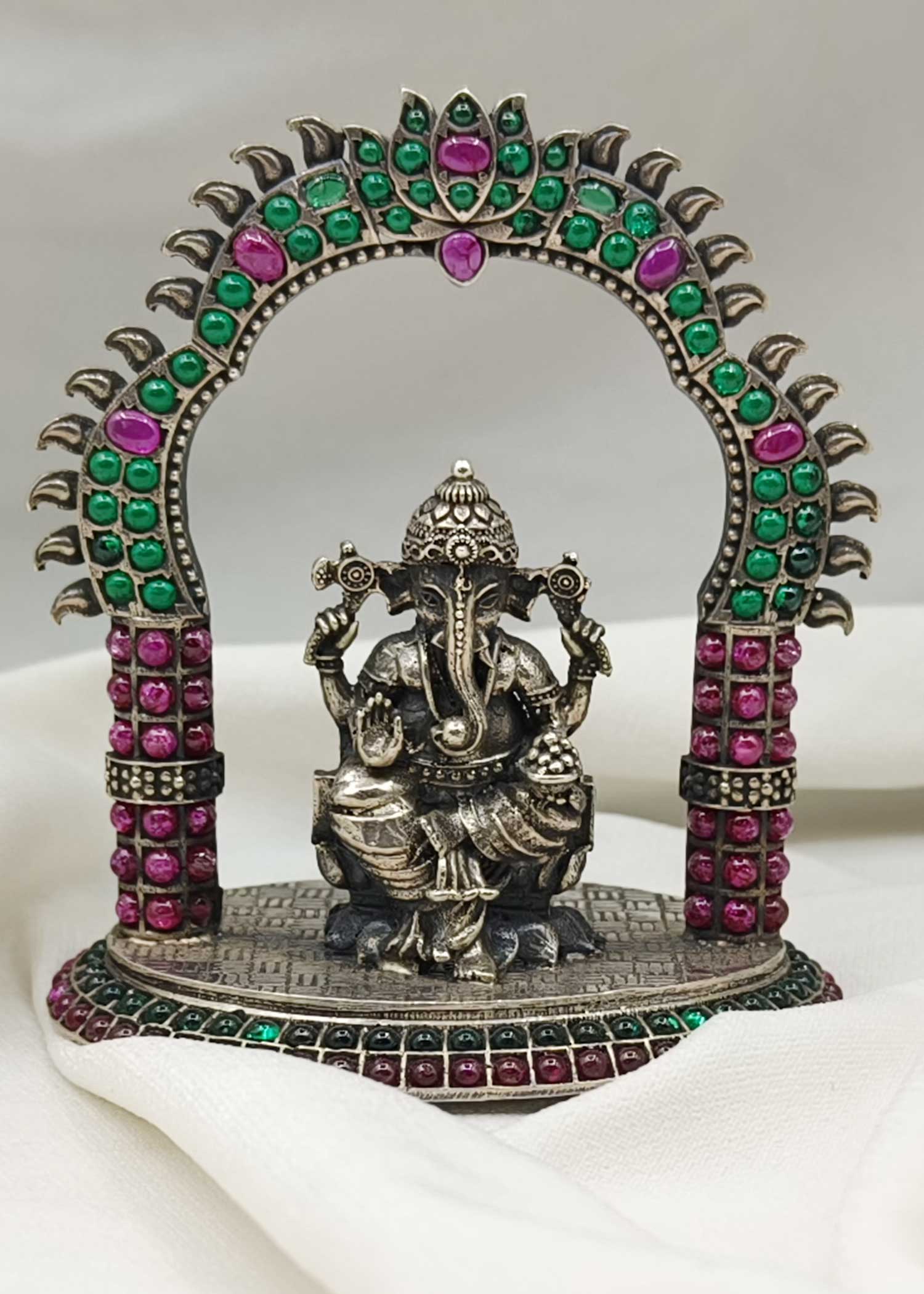 92.5 Sterling Silver Ganesha Idol