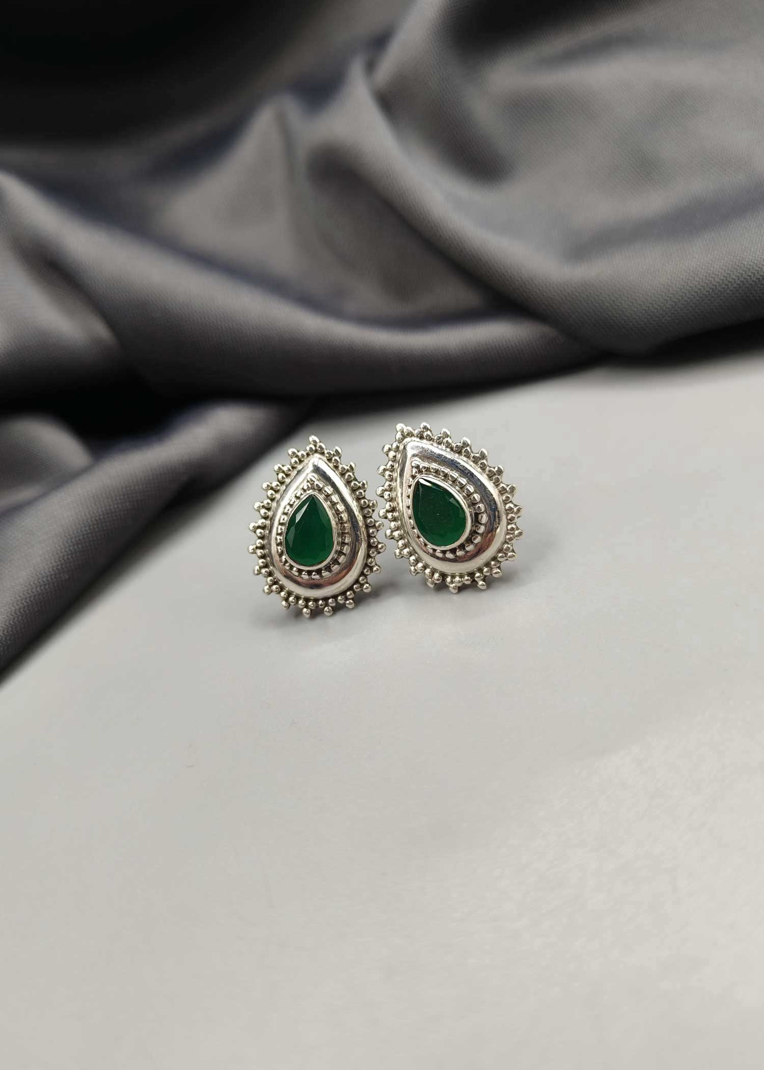 92.5 Sterling Silver Emerald Stone Stud Earring