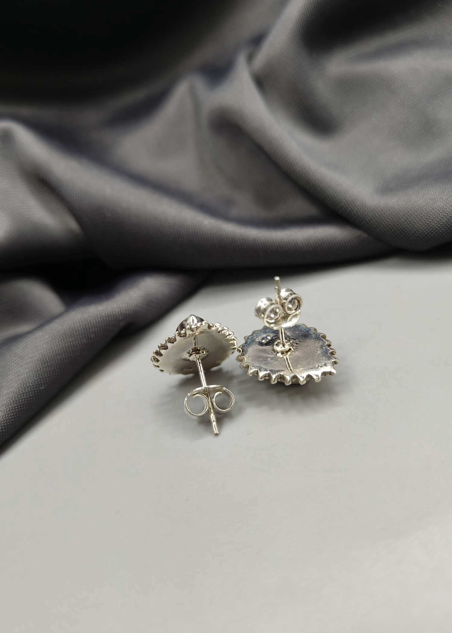 92.5 Sterling Silver Emerald Stone Stud Earring