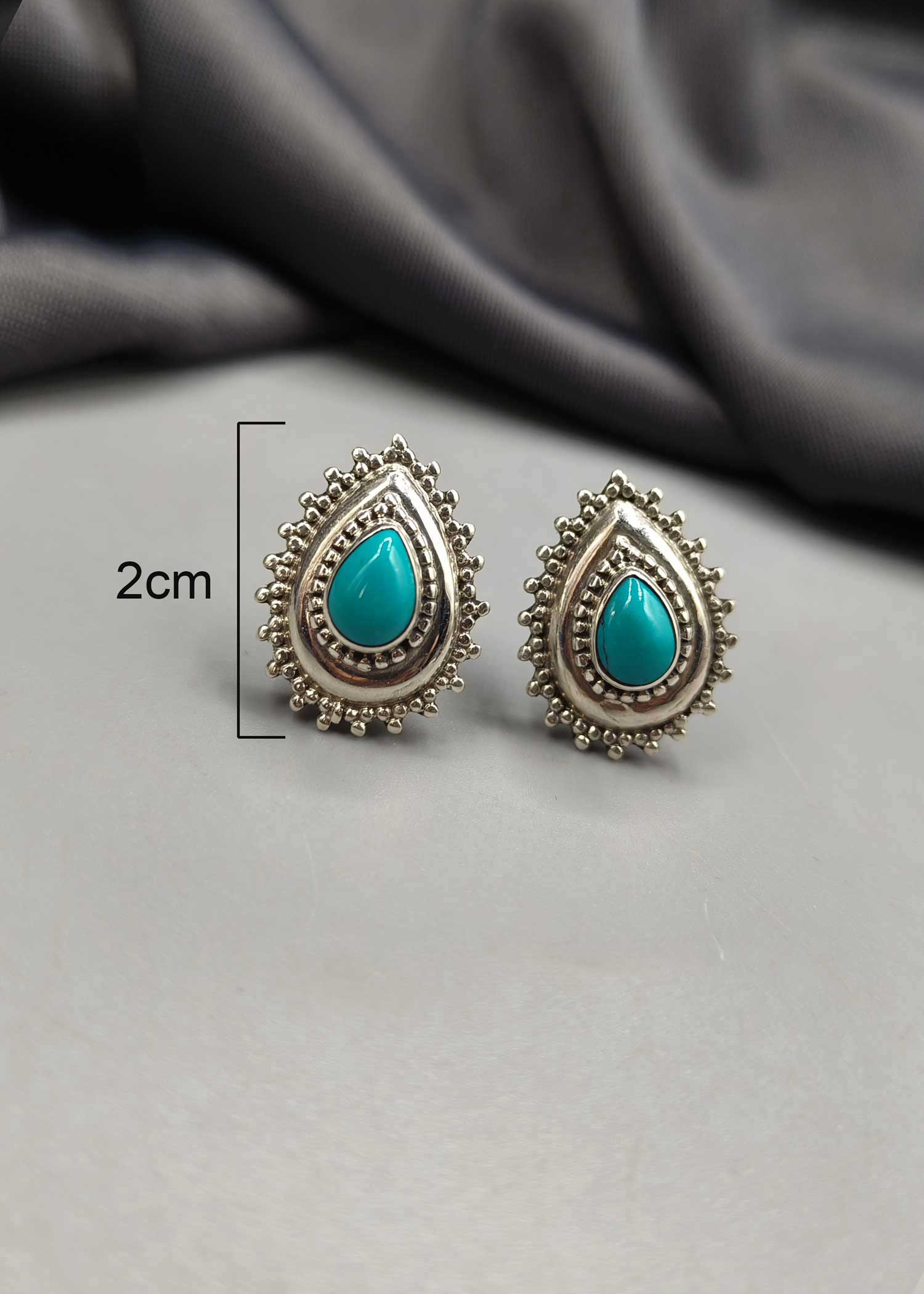 92.5 Sterling Silver Emerald Stone Stud Earring
