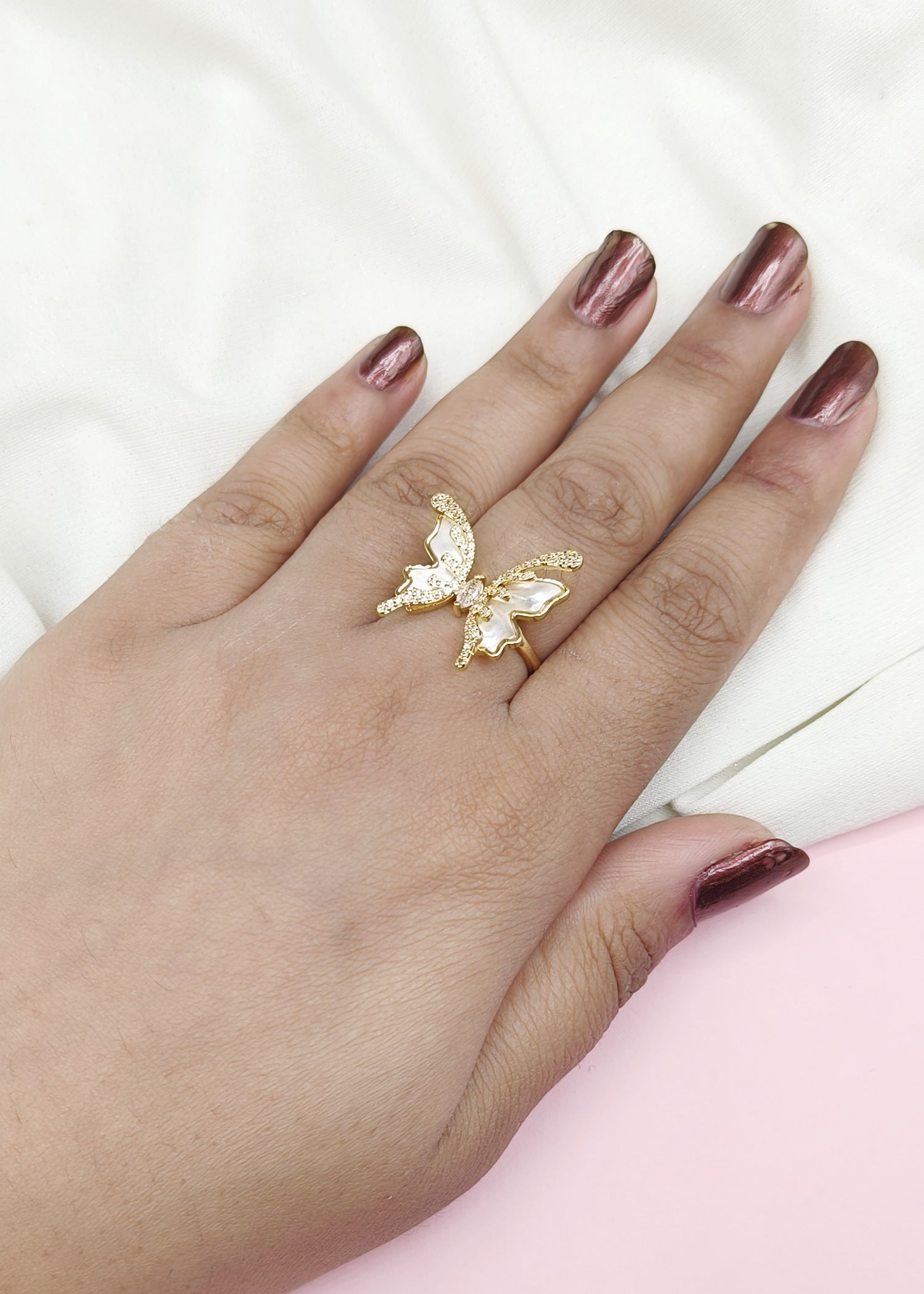 Mother Of Pearl Butterfly Diamond Finger Ring