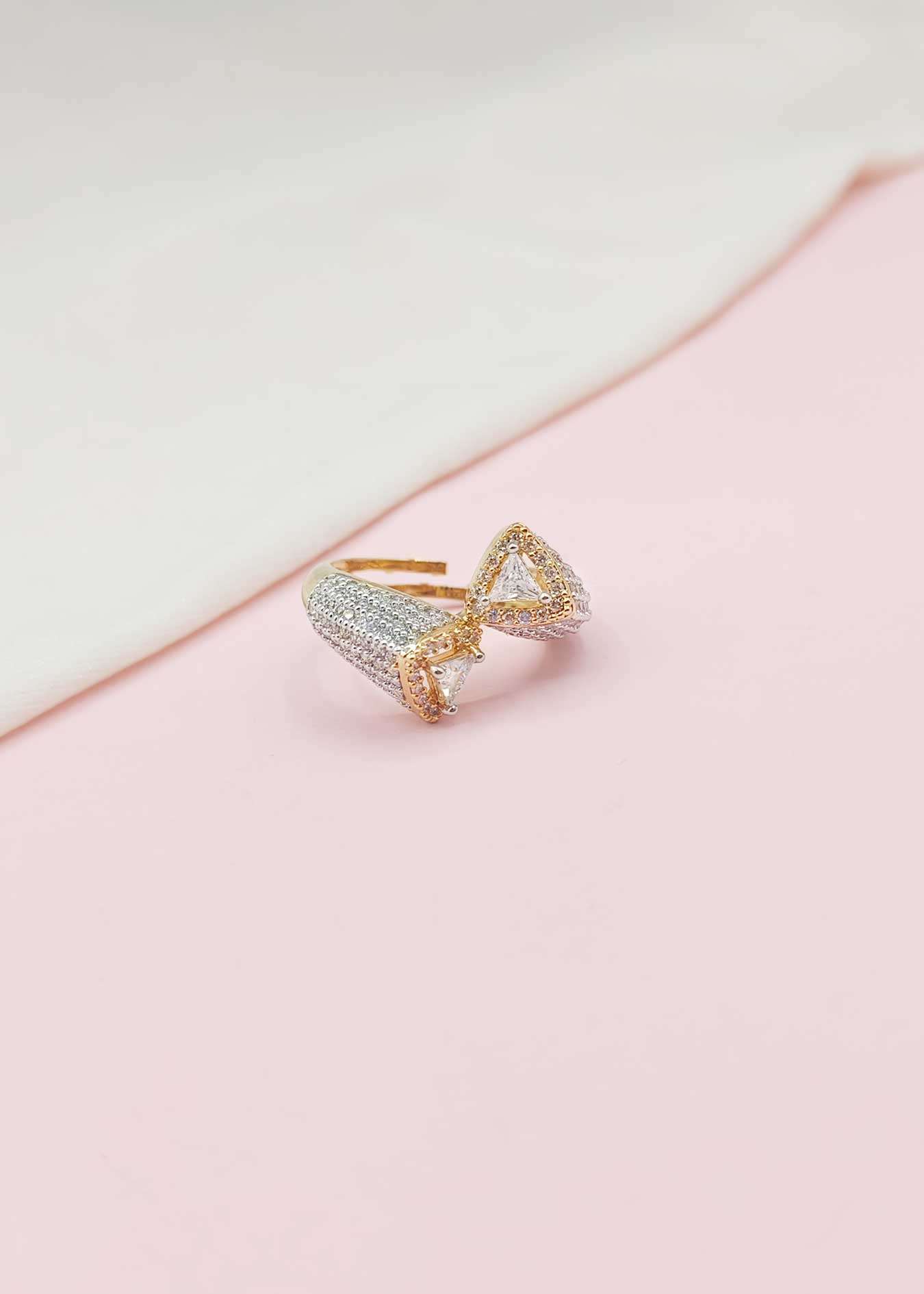 Zircon Finger Ring