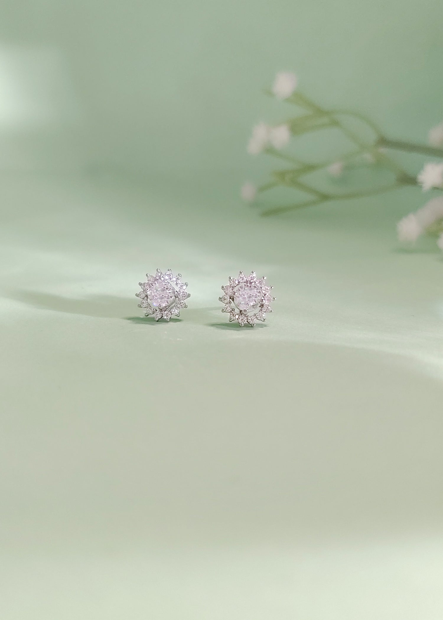 Delicate 92.5 Sterling Silver Floral Zircon Stud Earring