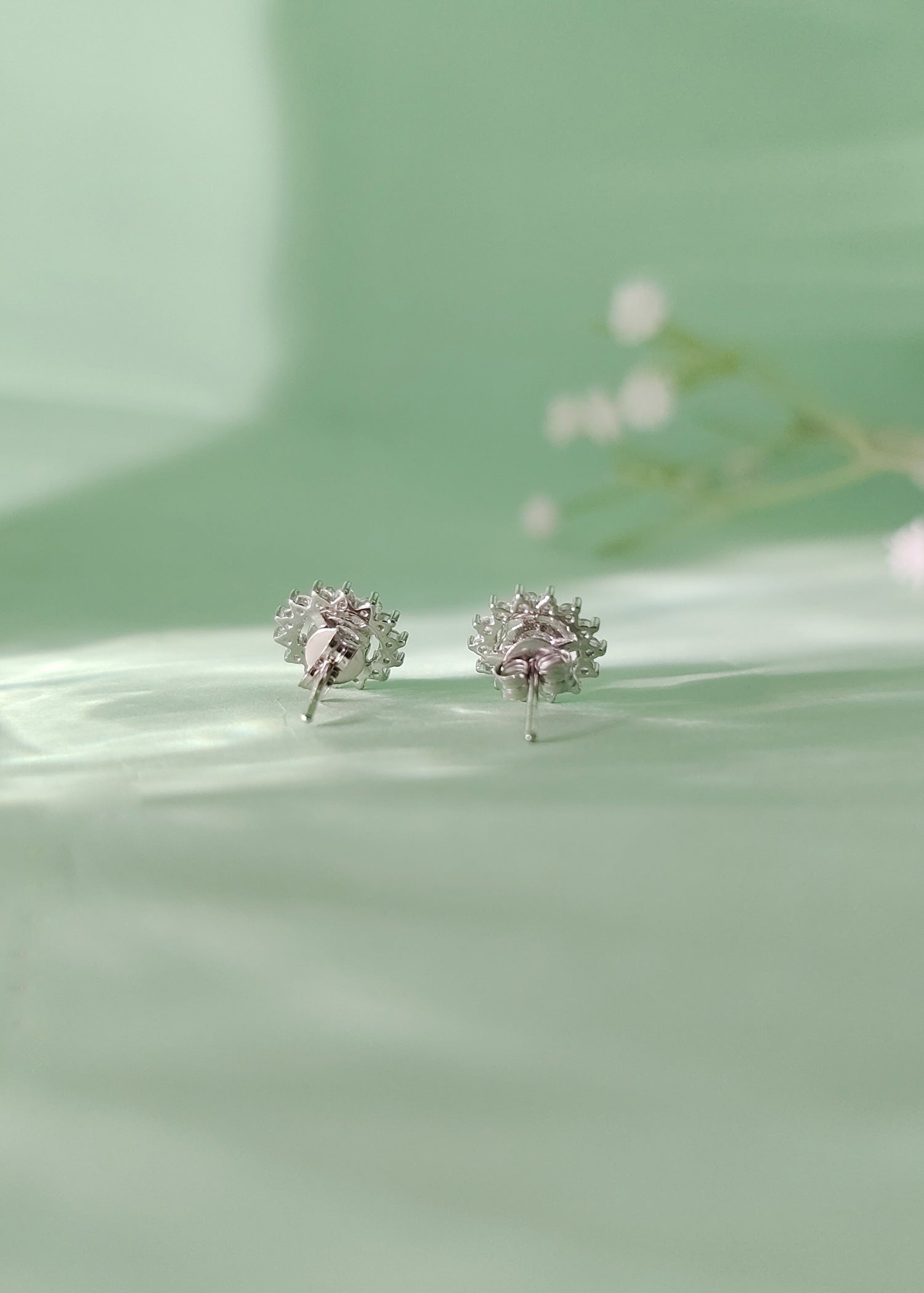 Delicate 92.5 Sterling Silver Floral Zircon Stud Earring