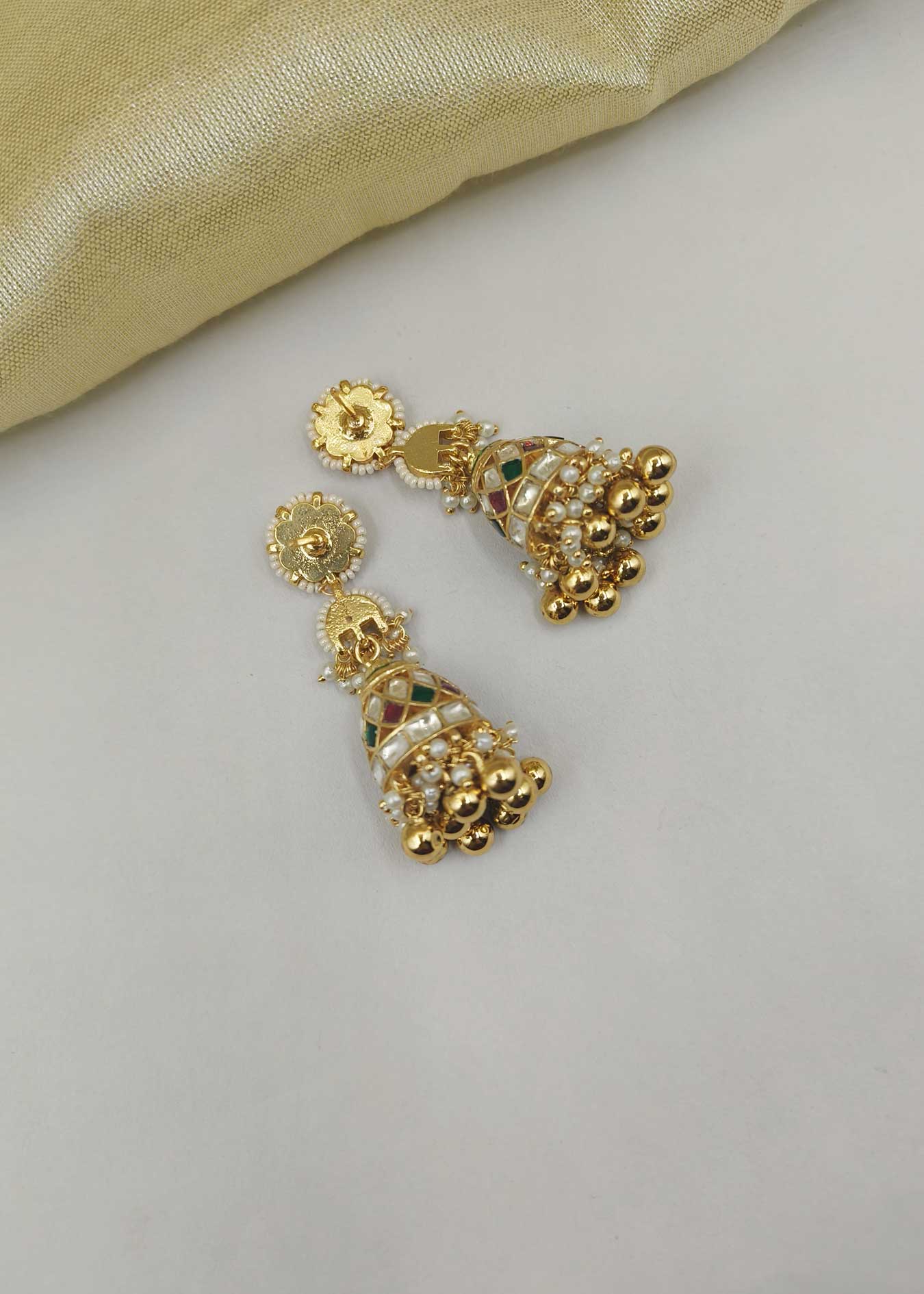 Kundan Jhumka back