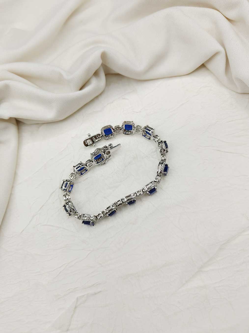Cubic Zircon Silver Plated Beautiful Women Tennis Loose Bracelet
