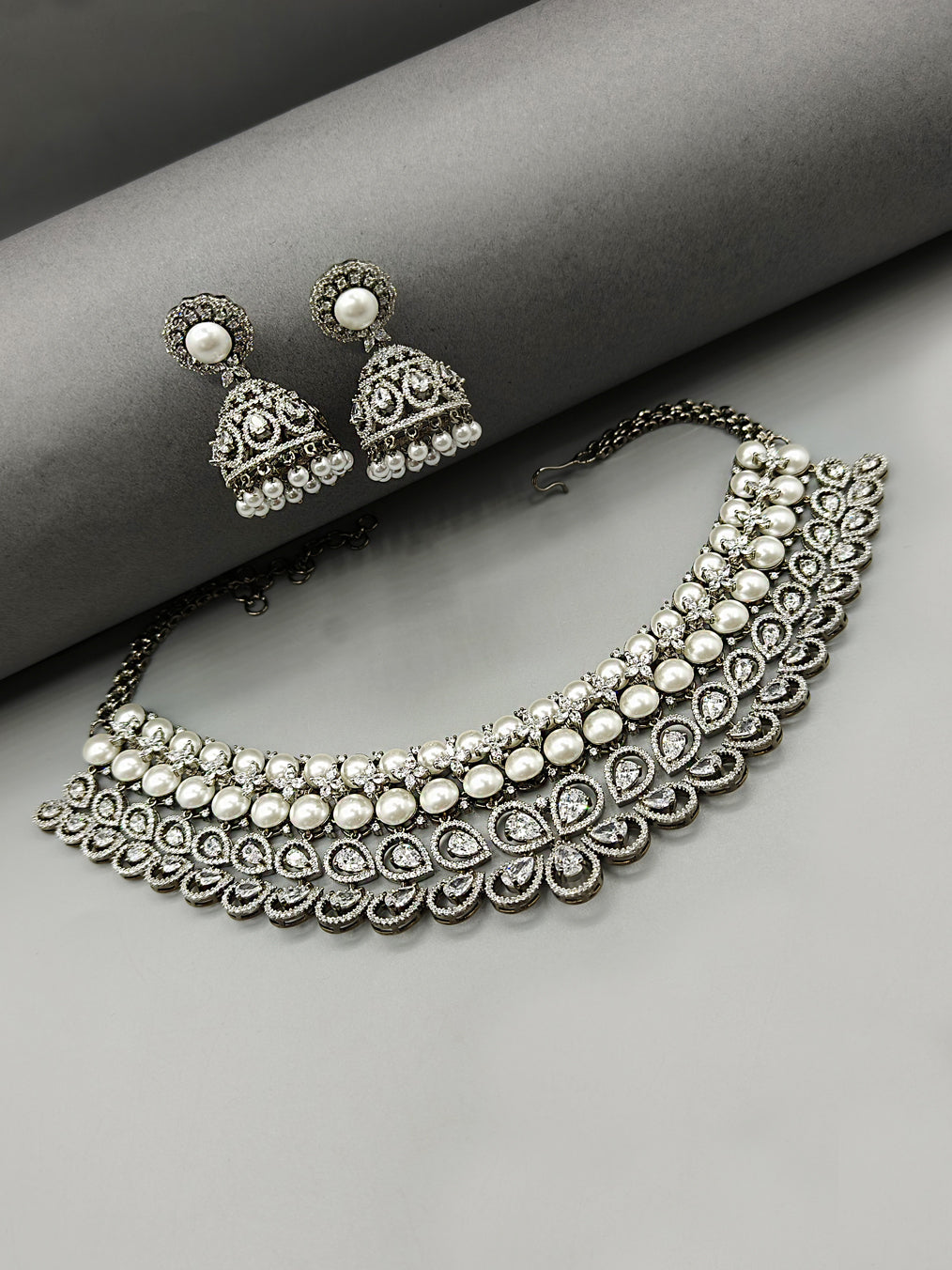 Cubic Zircon Victorian New Traditional Design Oxidised Pearl Short Necklace Set