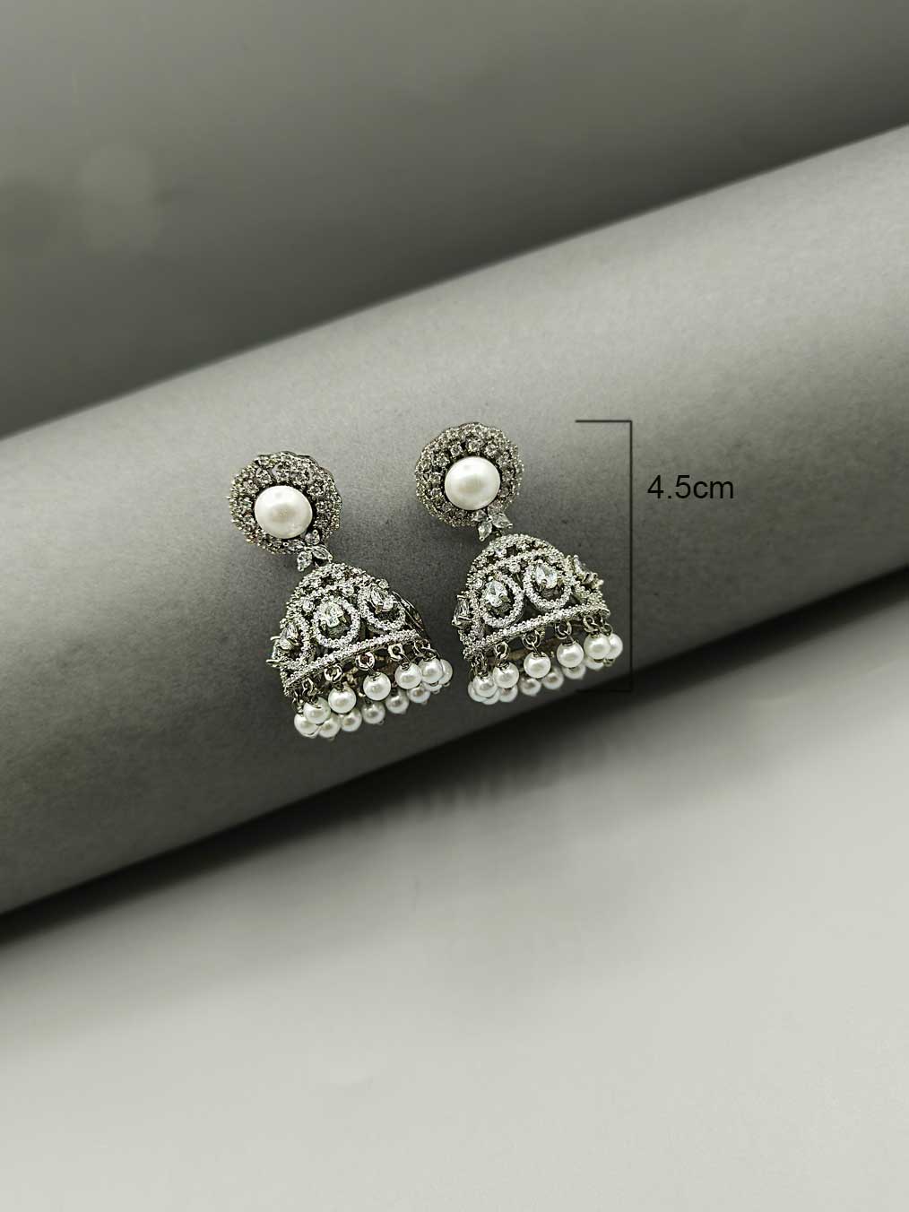 Cubic Zircon Victorian New Traditional Design Oxidised Pearl Short Necklace Set