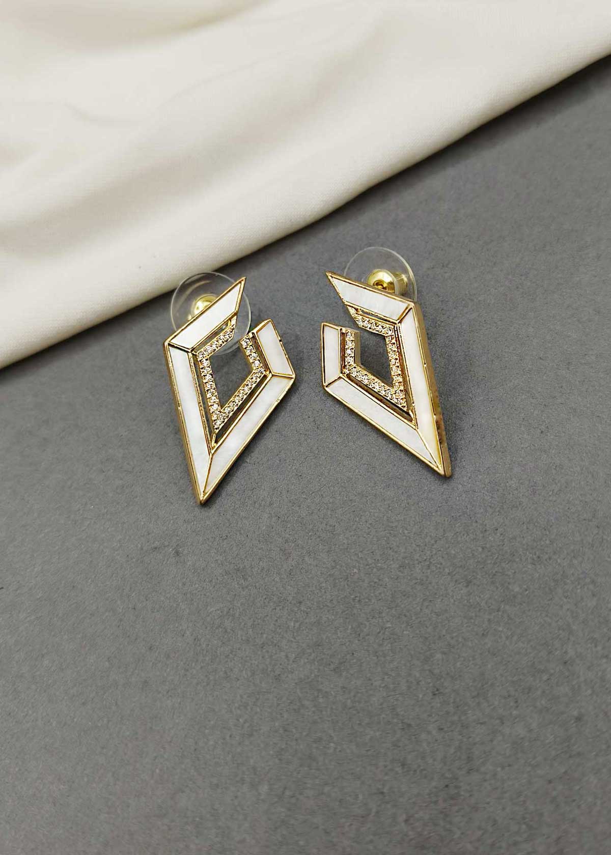 Cubic Zircon Mother Of Pearl Stud Earring