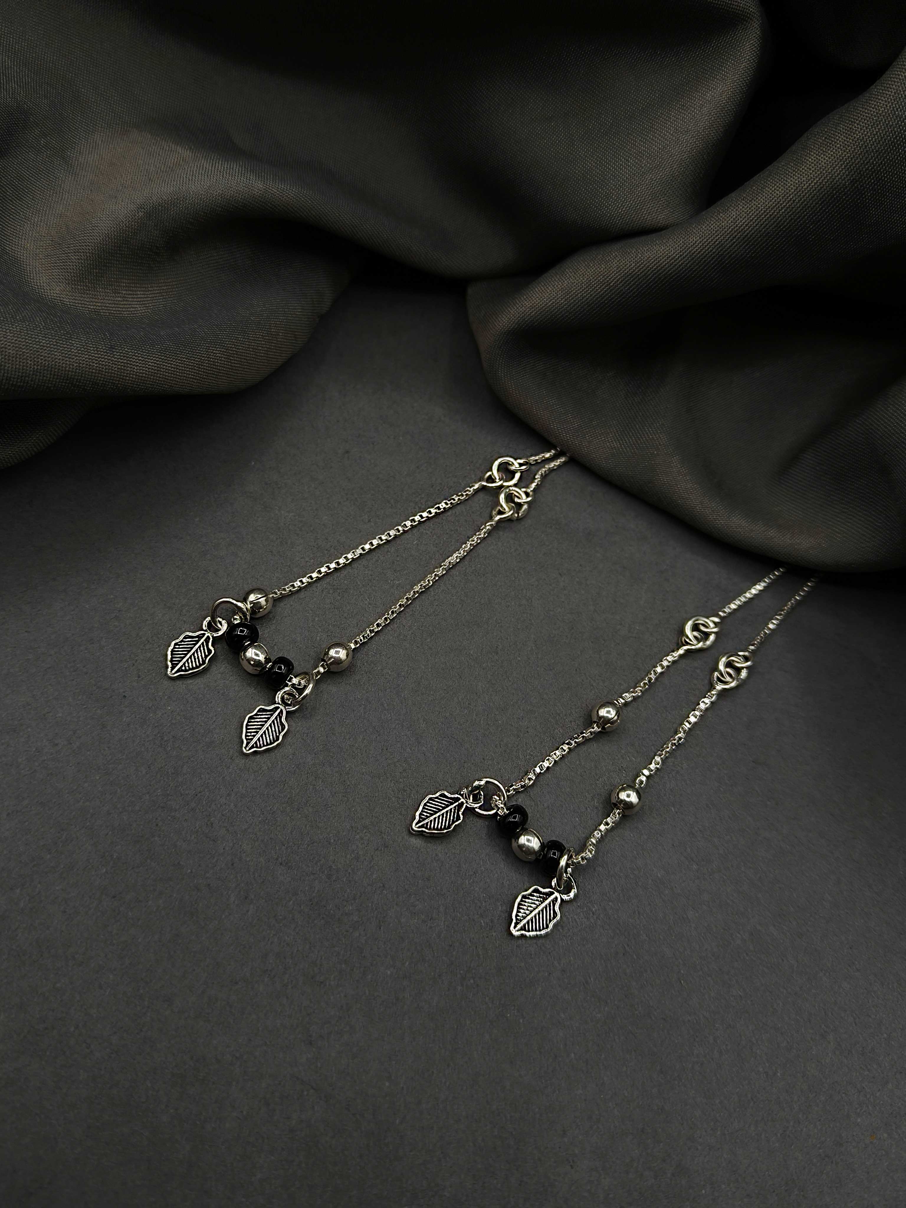 92.5 Sterling Silver Leaf Design Delicate Fully Adjustable Payal/Anklet