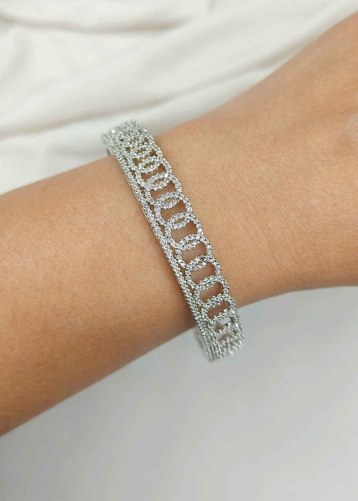 Cubic Zircon Round Design Delicate Women Bangles (Pair)