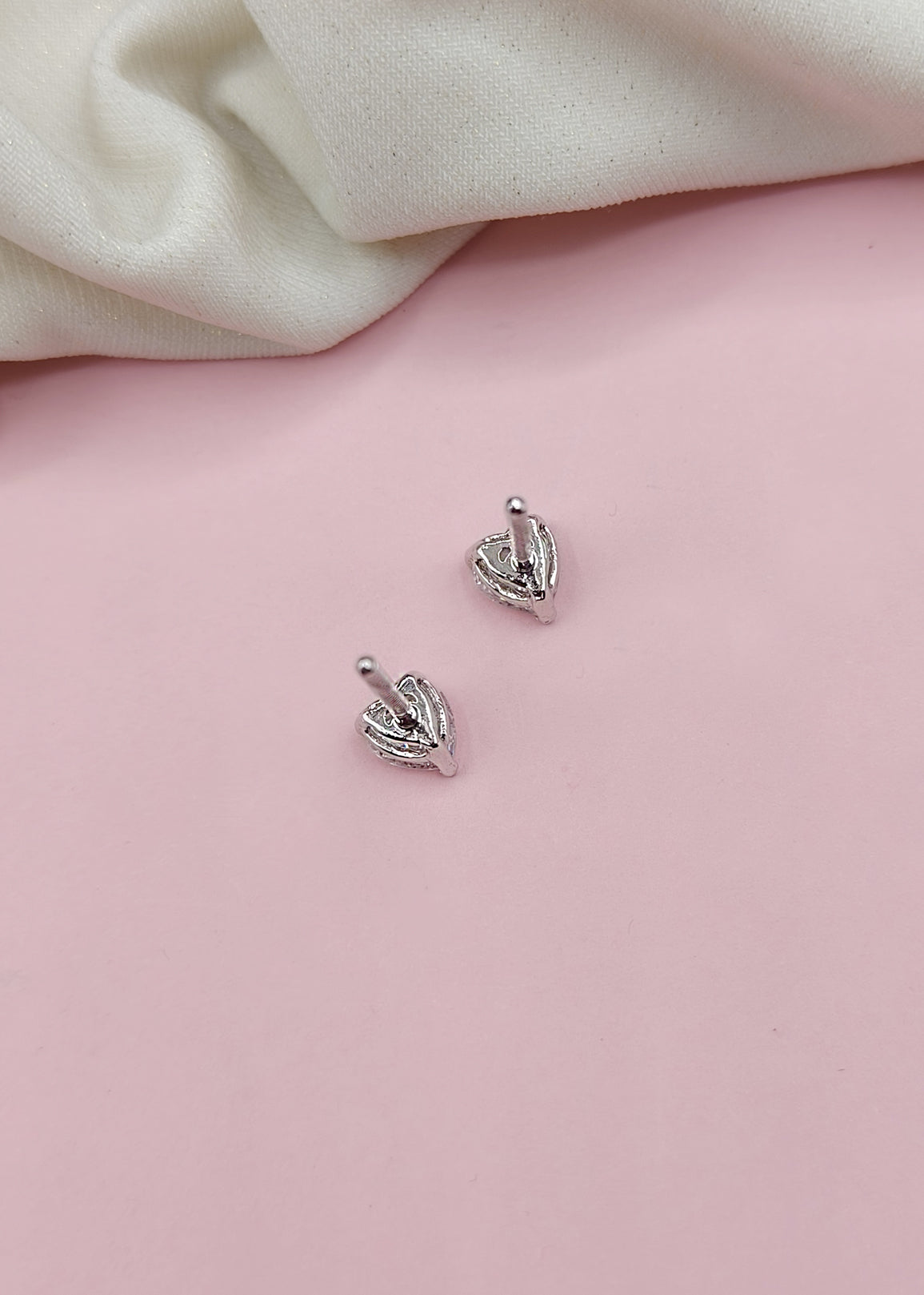 92.5 Sterling Silver Heart Designer Small Stud Earring