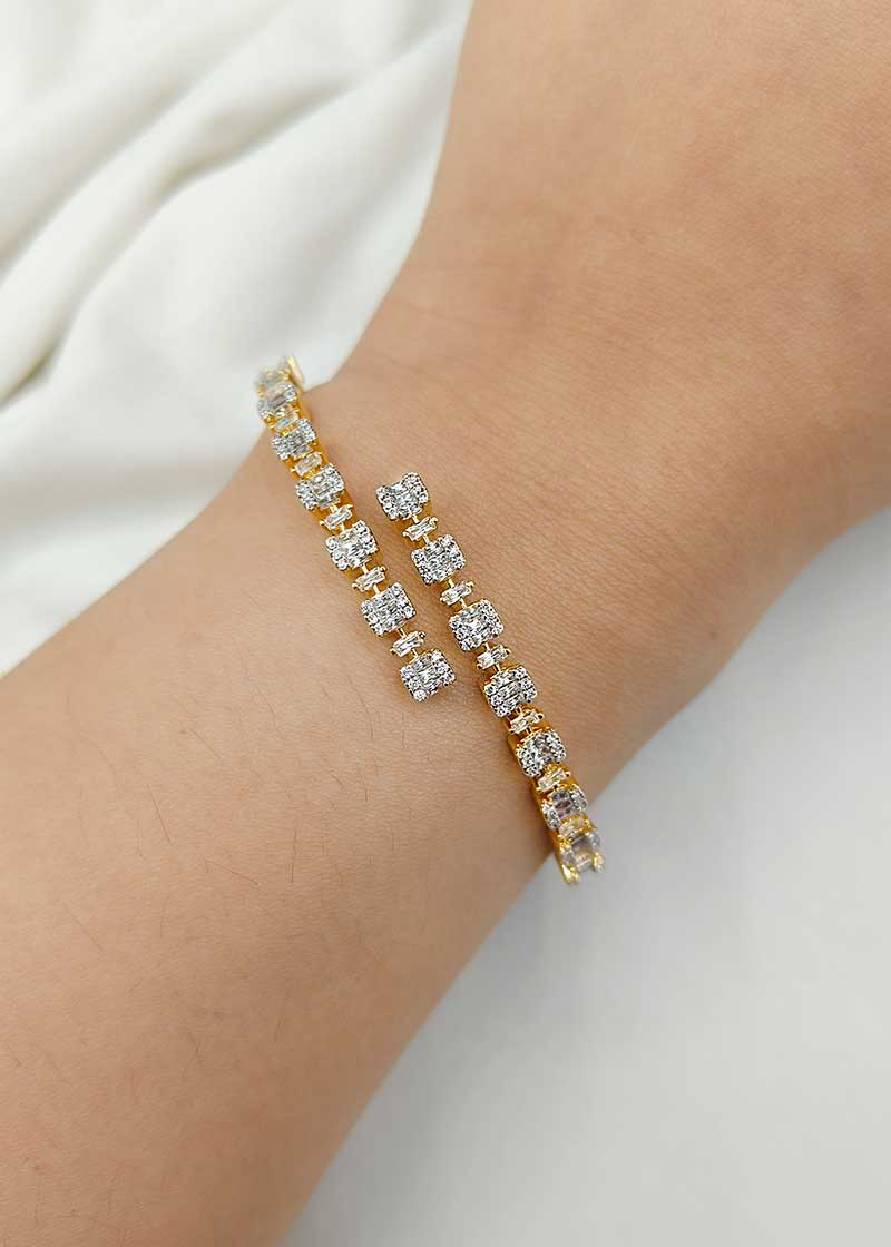 Delicate Classic Cubic Zircon Kada Bracelet