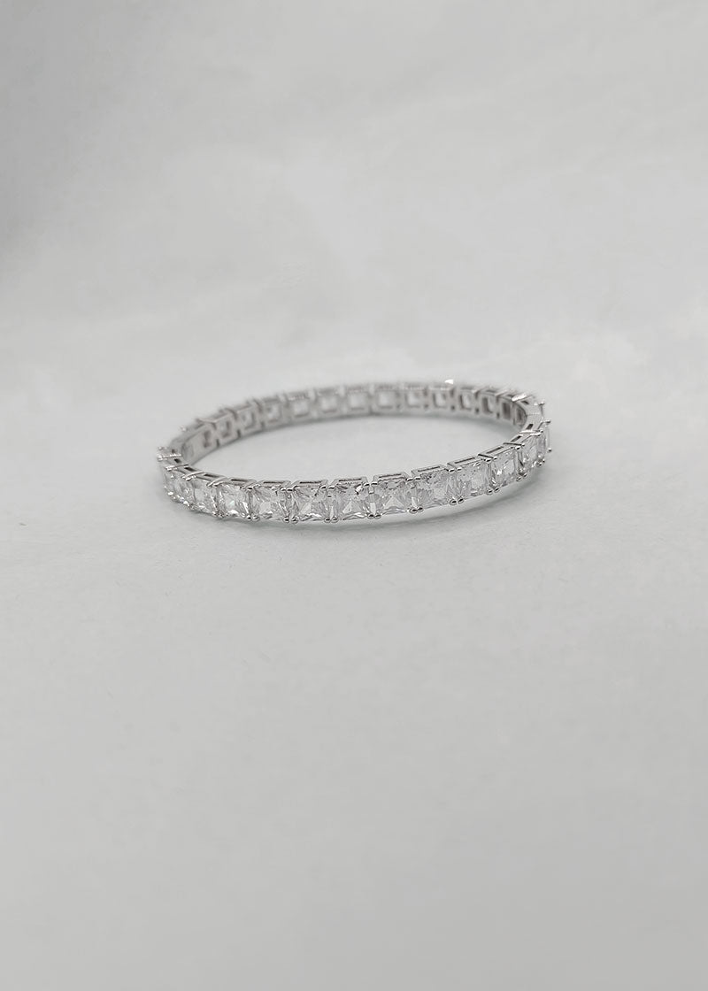 Square Shape Diamond Openable Kada Bracelet