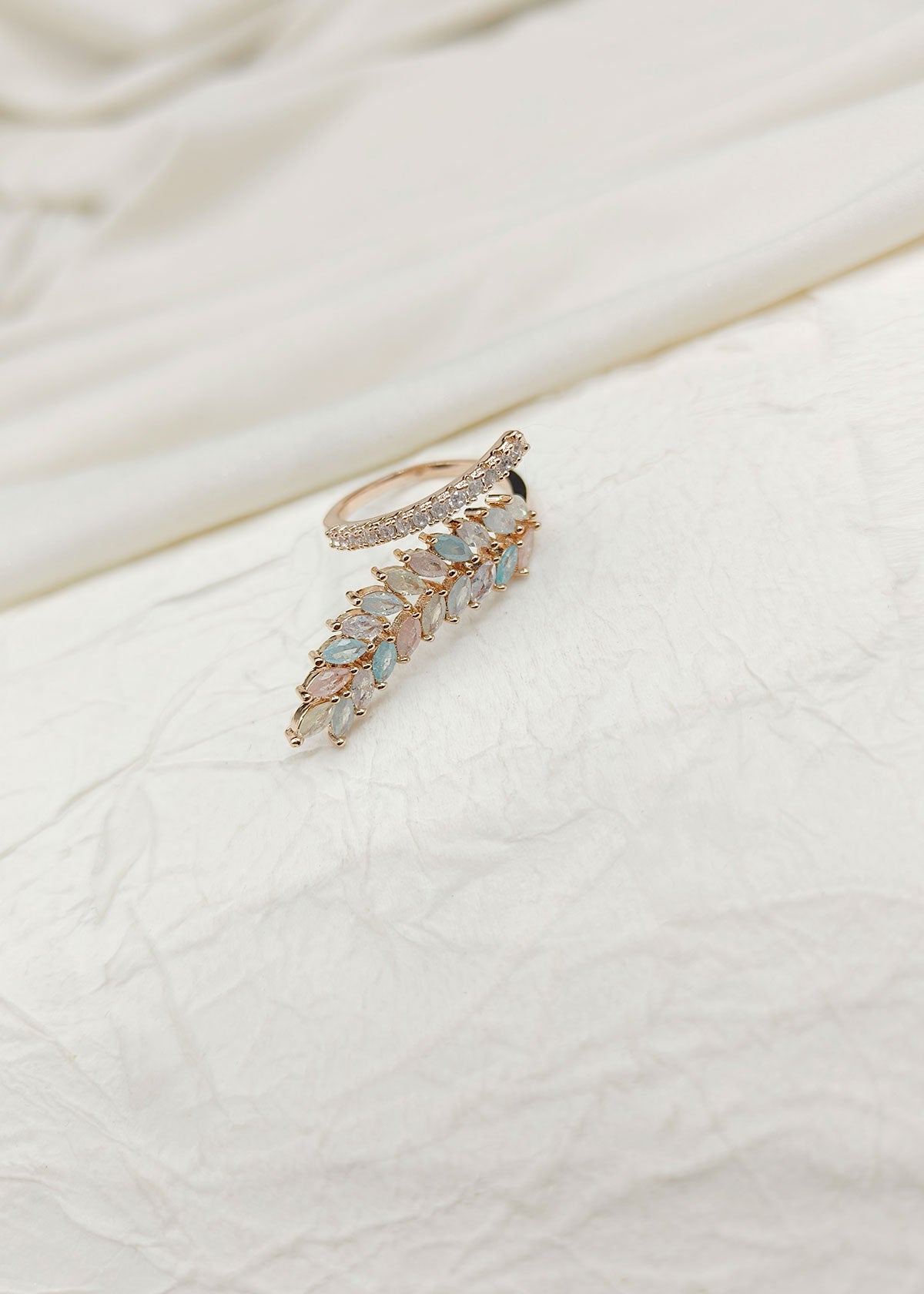 Delicate Rose Gold-Plated Leaf Design Women Adjustable Finger Ring