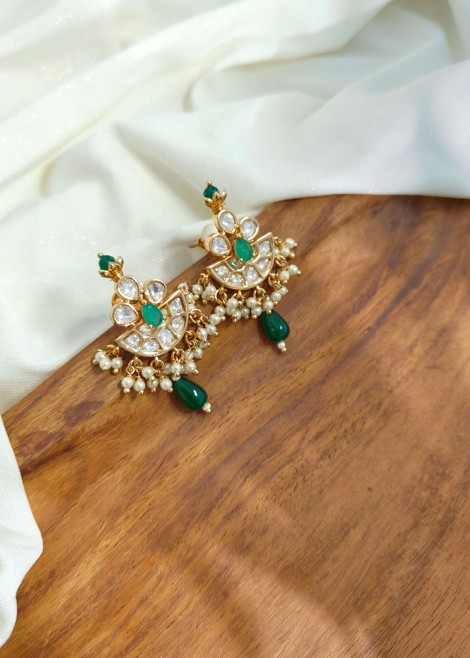 Kundan Dark Green Beads Short Necklace Set