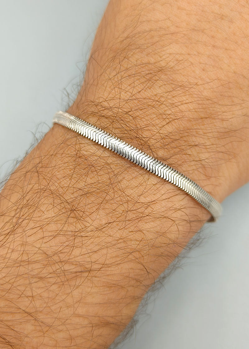 92.5 Sterling Silver Stylish Flat Loose Men Bracelet