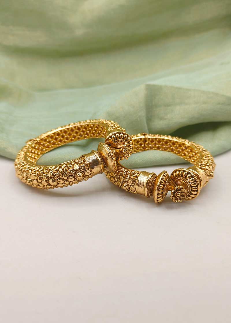 Rajwadi Flower Design Antique Gold Openable Bangles (Pair)