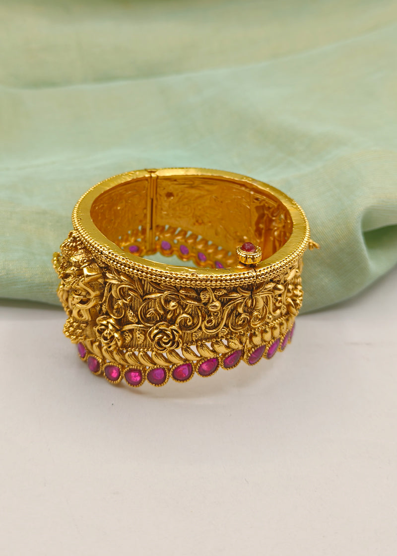 Broad Radha Krishna Design Temple Antique Gold Openable Bangle / Kada (Single)