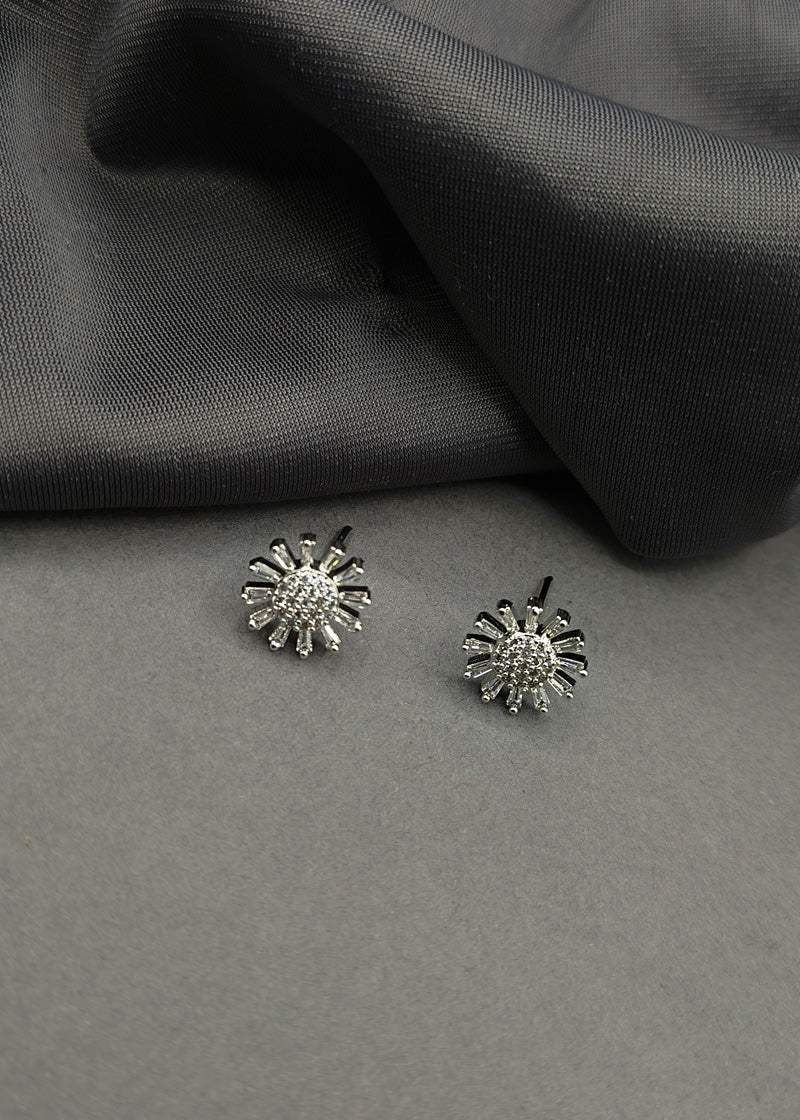 Dazzling Crystal Floral Cubic Zircon Round Pendant set