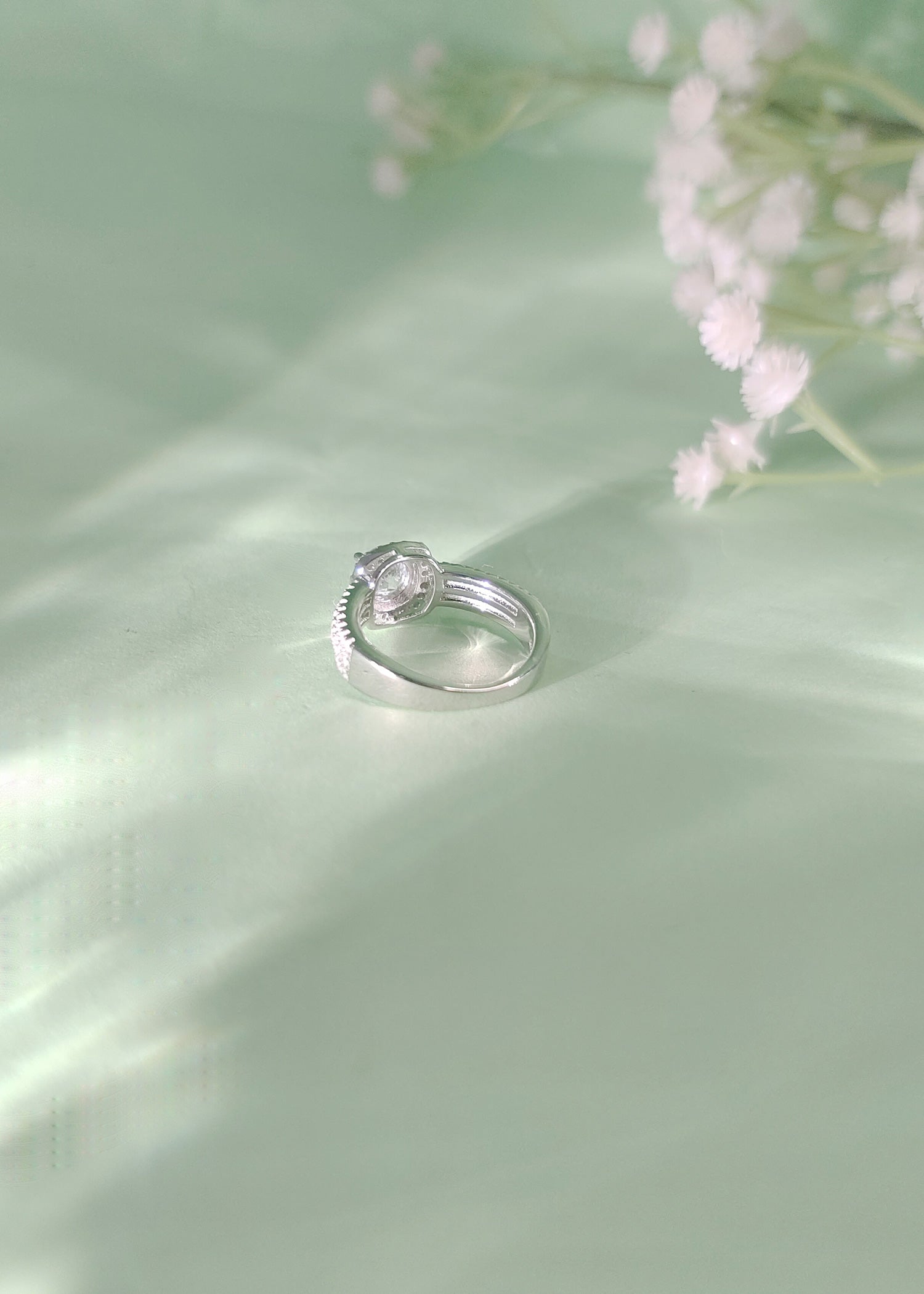 92.5 Sterling Silver Solitaire Zircon Ring