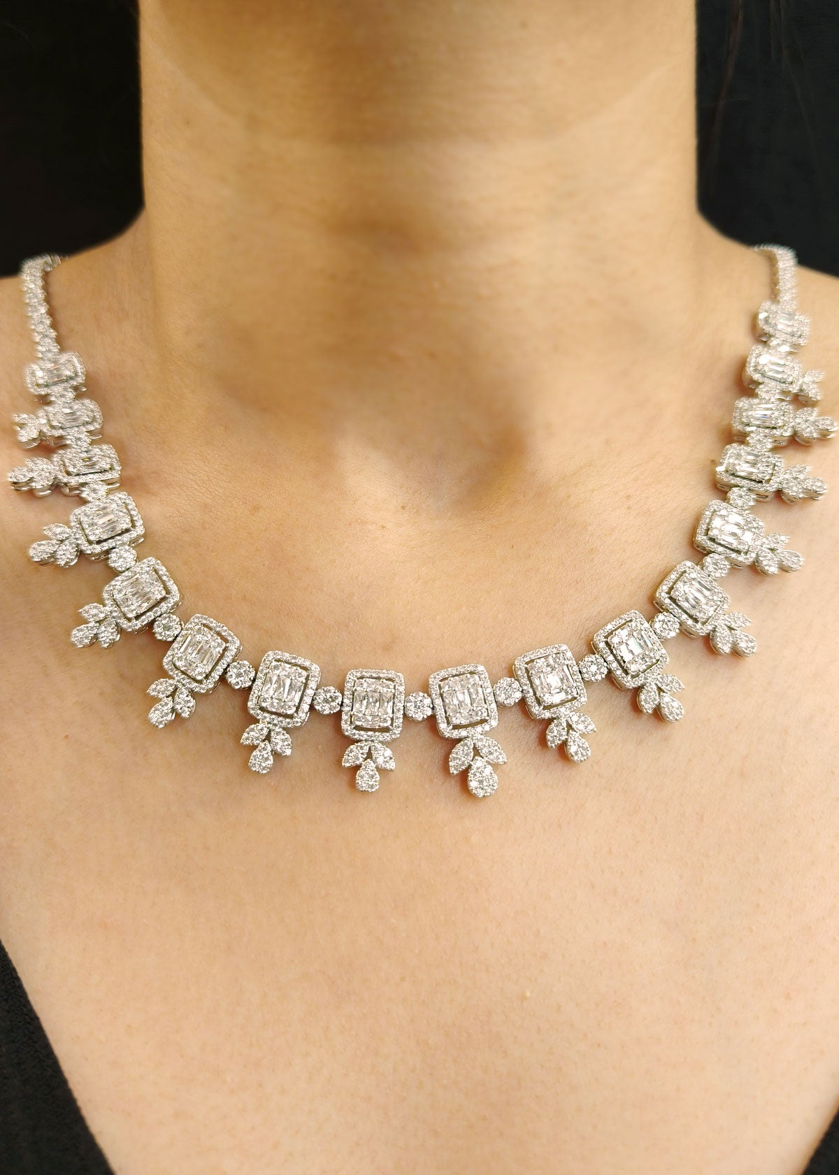 Sparkling Elegance Silver Plated Classy Necklace Set