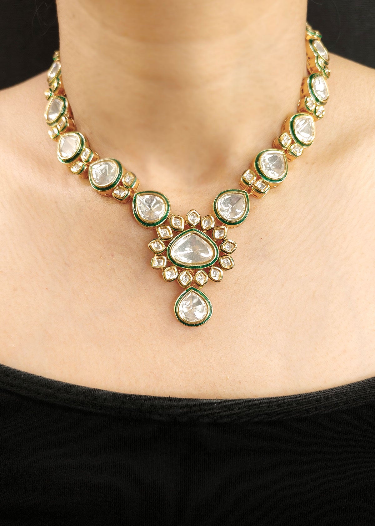 Elegant Gold Plated Teardrop Kundan Necklace Set