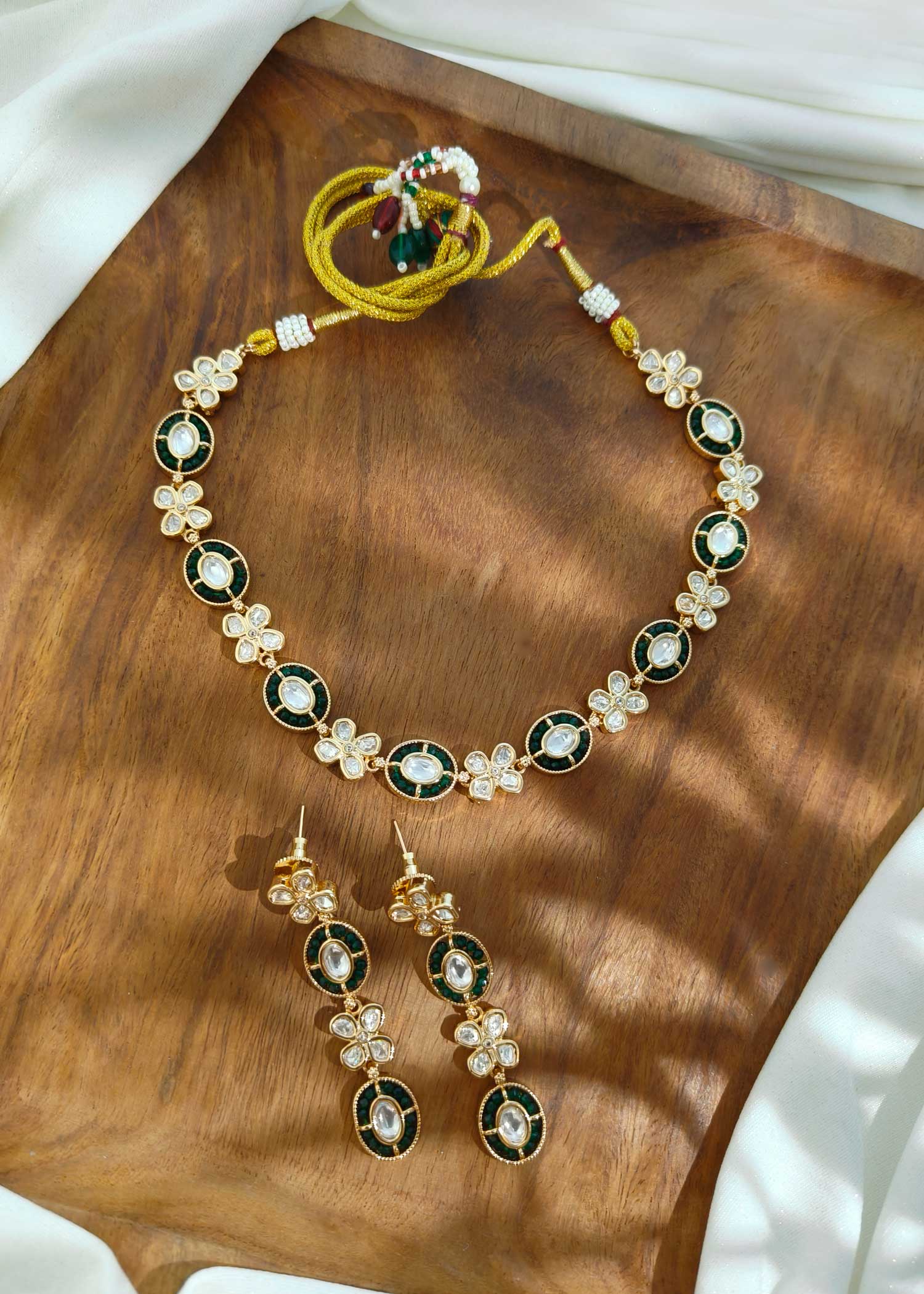 Ovel and Floral Kundan Dark Green Short Necklace set