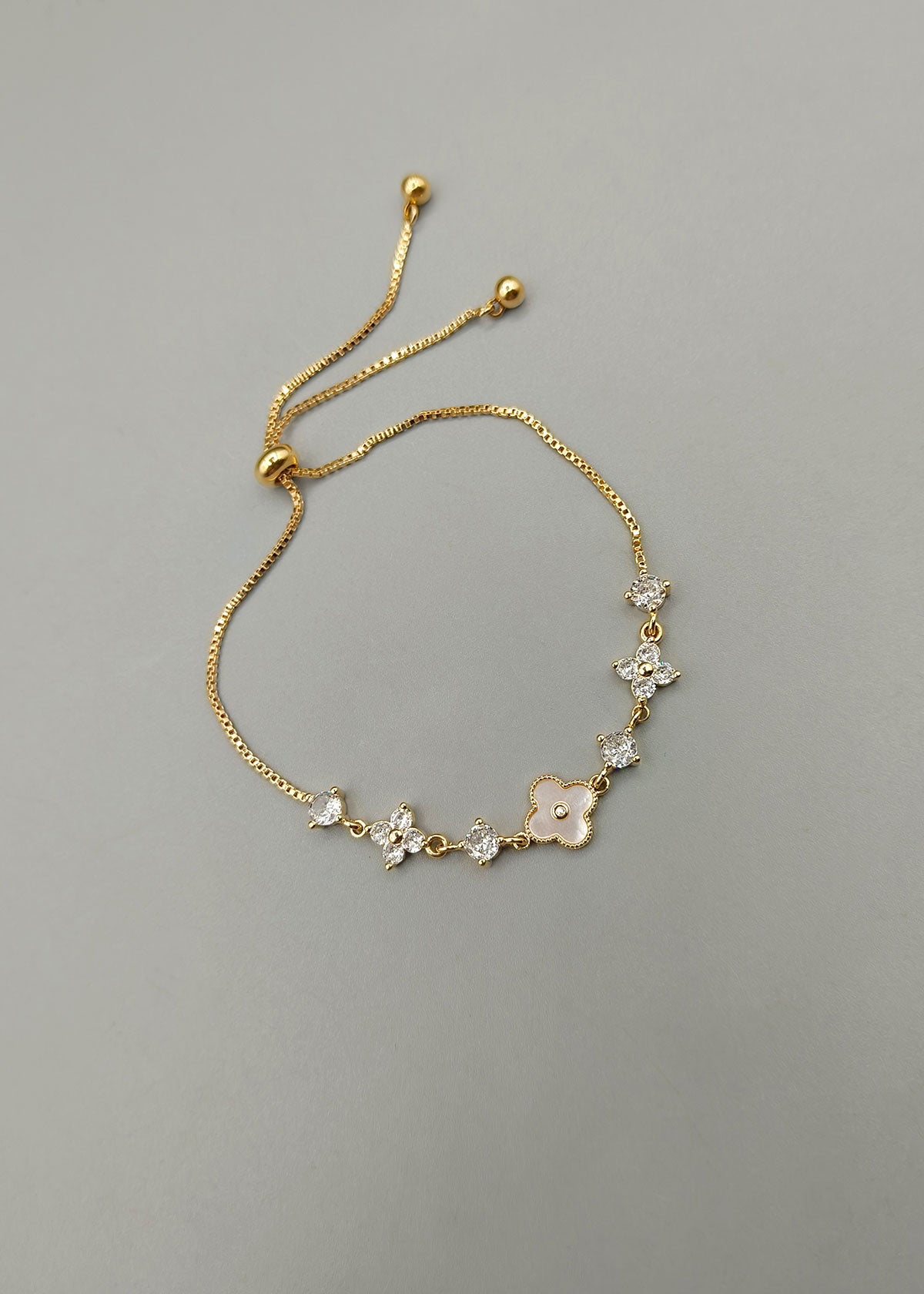 Cubic Zircon Clove Shaped Mother Of Pearl Adjustable Delicate Loose Bracelet