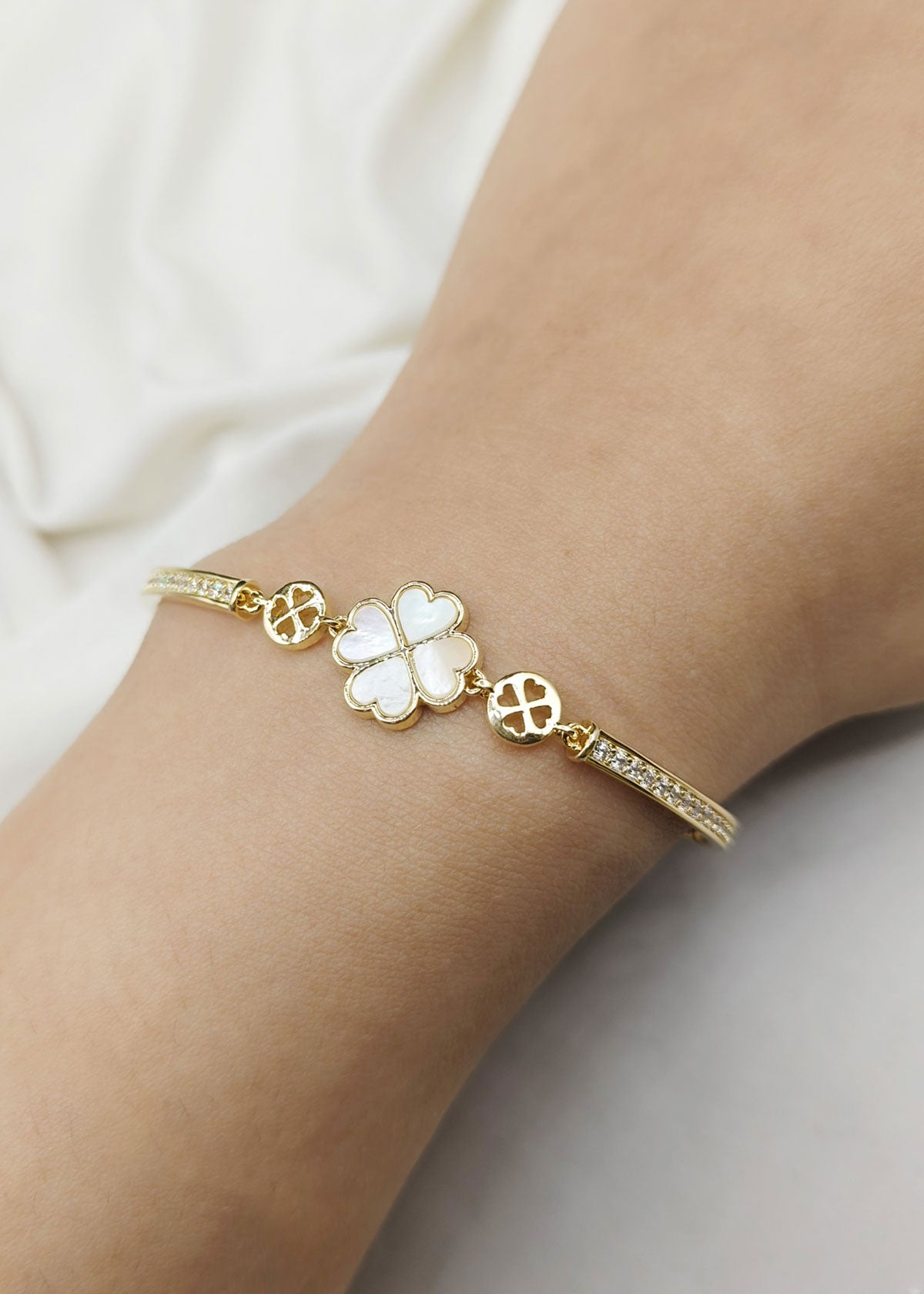 Gold And Silver Plated Mother of Pearl Heart Designer Cubic Zircon Delicate Kada Bracelet