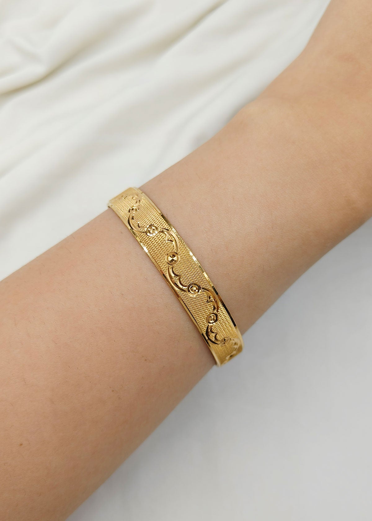 1 Gram Gold Traditional Kada Designer Gold Plated Bangles (Pair)