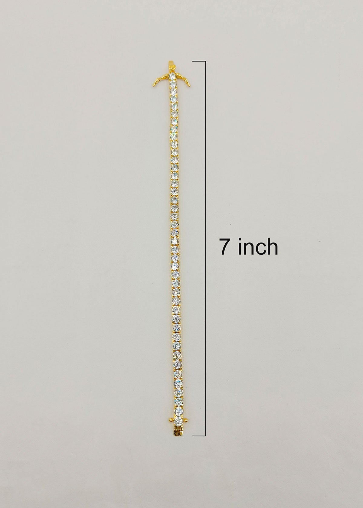 Classic Round Cut Diamond Studded Tennis Loose Bracelet For Women