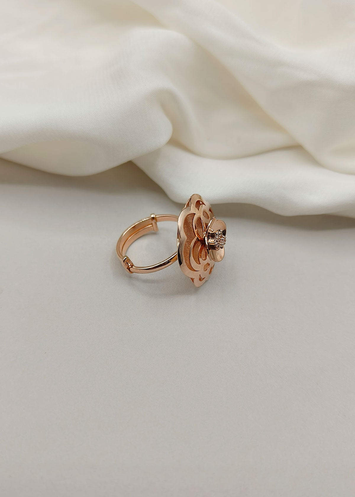92.5 Sterling Silver Floral Fantasy Rose Gold Diamond Adjustable Big Finger Ring