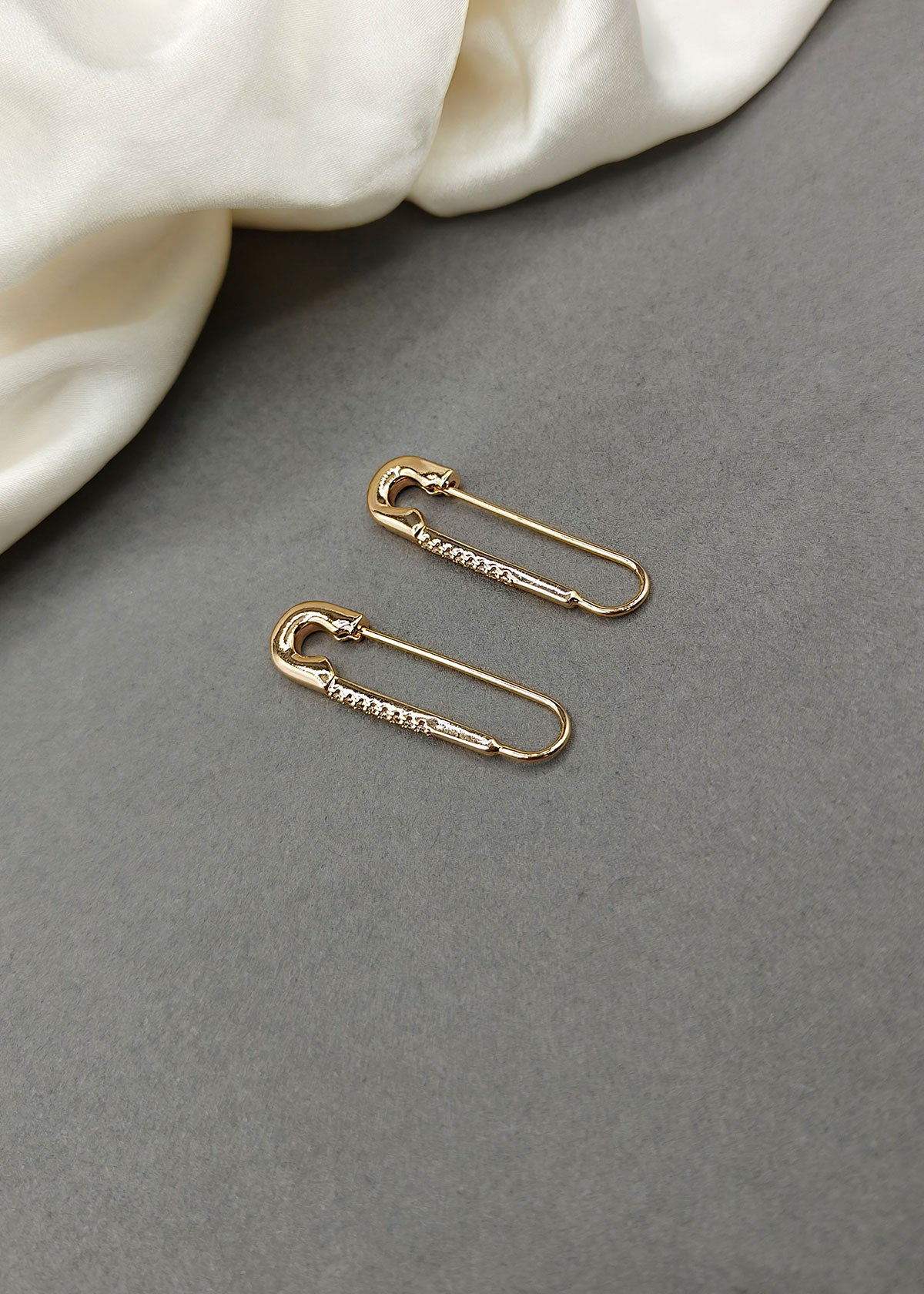 Rose Gold Plated Safety Pin Style Bali Earring For Women