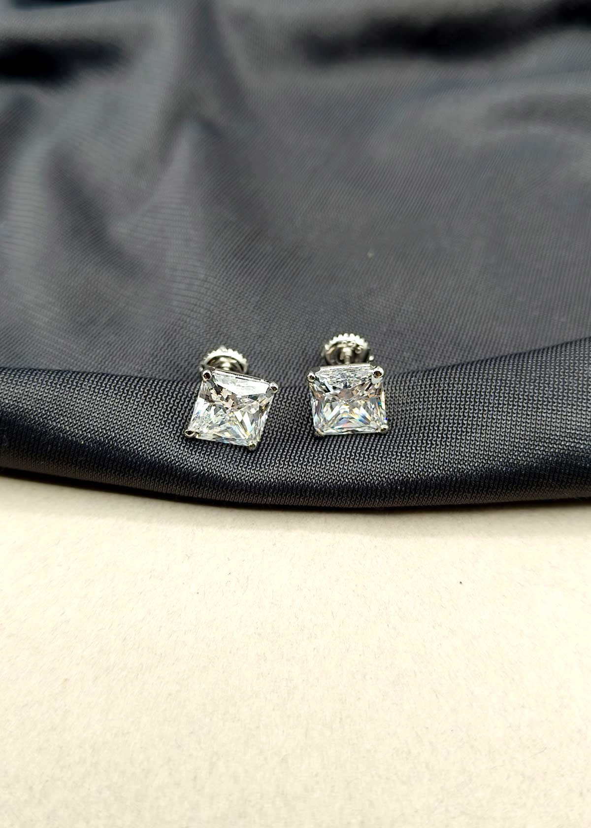 92.5 Sterling Silver Square Shape Pendant Set + Chain For Women