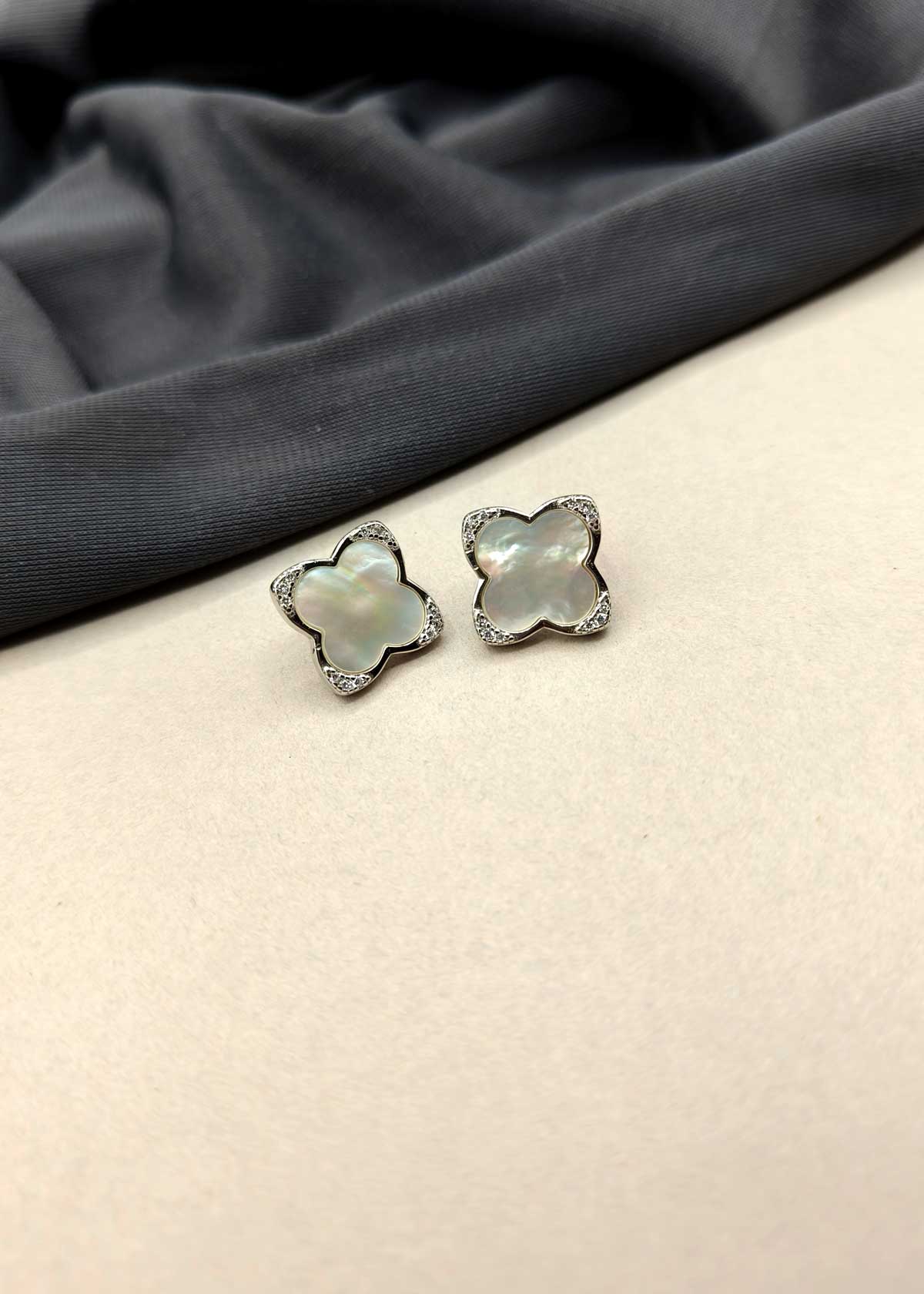 92.5 Sterling Silver Van Cleef Inspired Clover Design In 3 Different Colour Small Stud Earring For Women