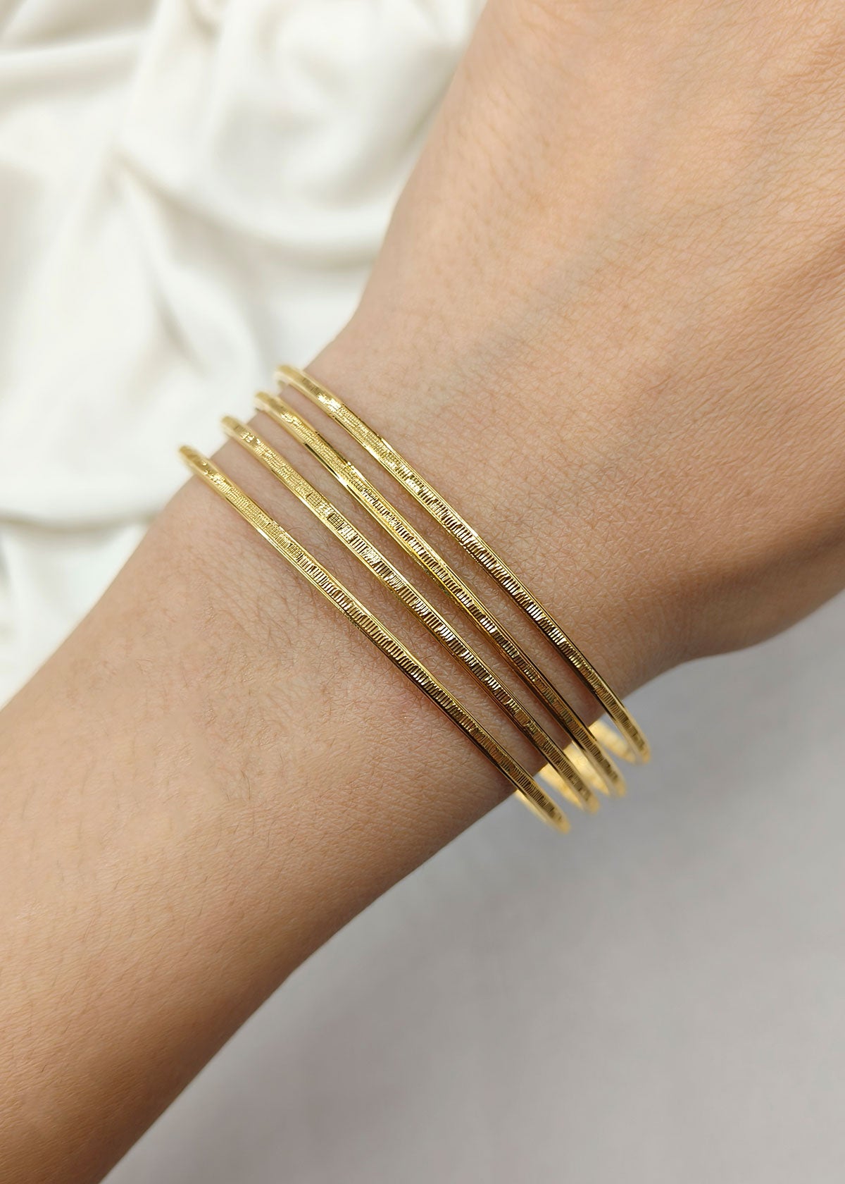 1 Gram Gold Plated Elegant Textured Classic Bangles (8 Pcs)