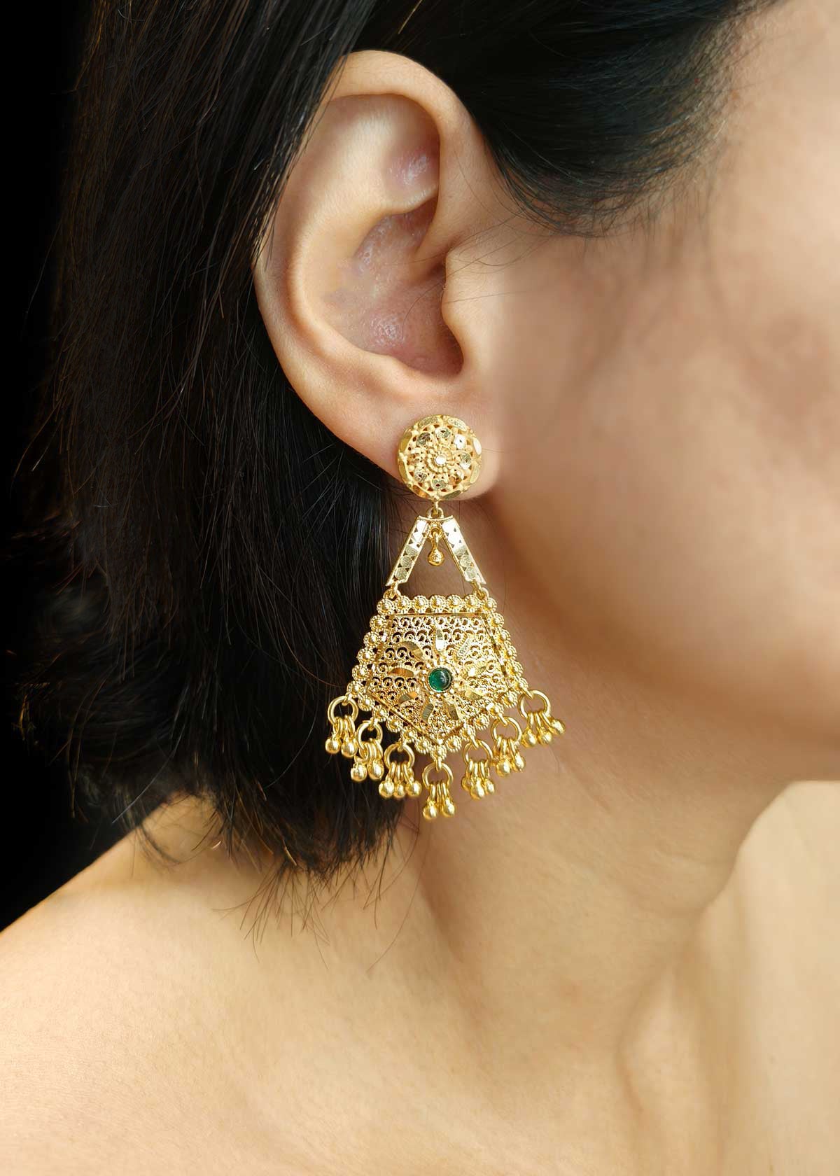 Traditional 1 Gram Gold Gold Plated With Green Stone Short Necklace Set