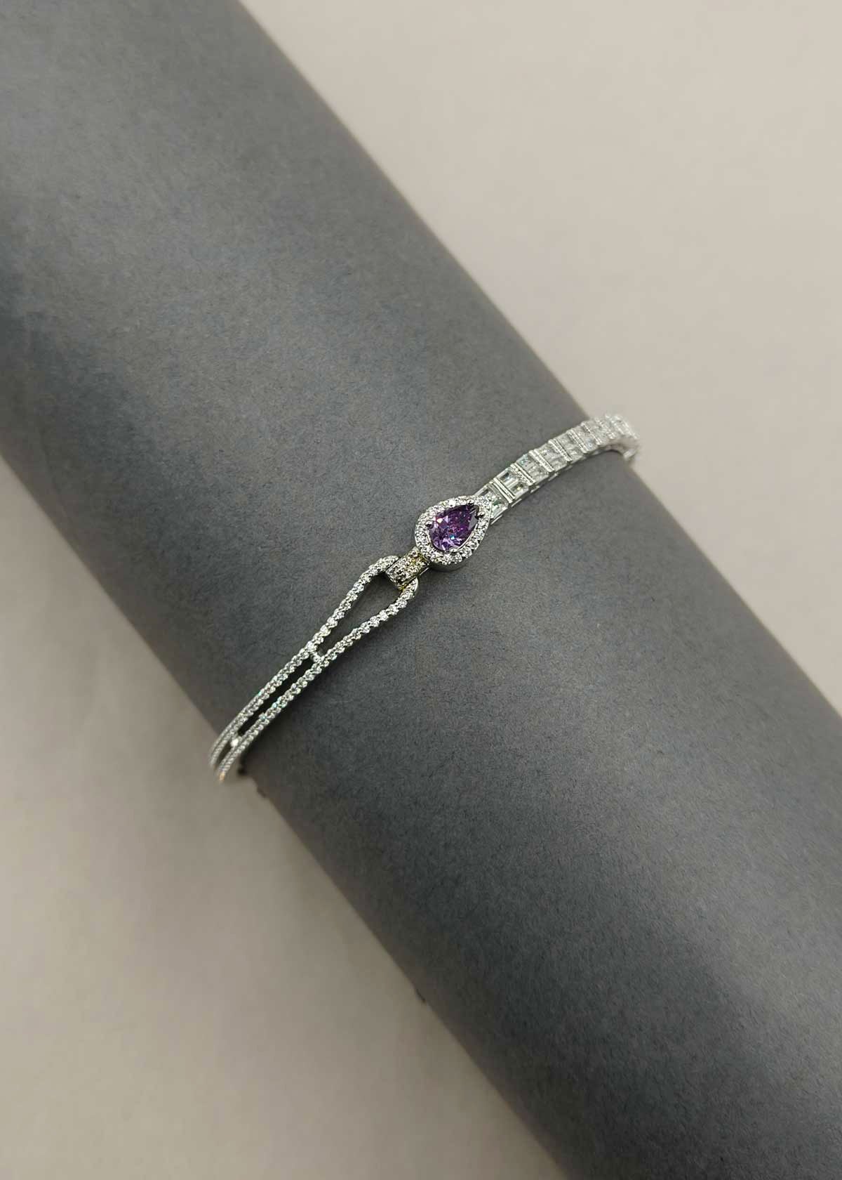 Elegant Teardrop Cubic Zircon Openable Kada Bracetet For Women