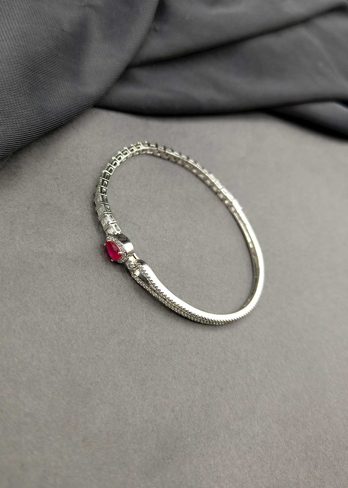 Elegant Teardrop Cubic Zircon Openable Kada Bracetet For Women