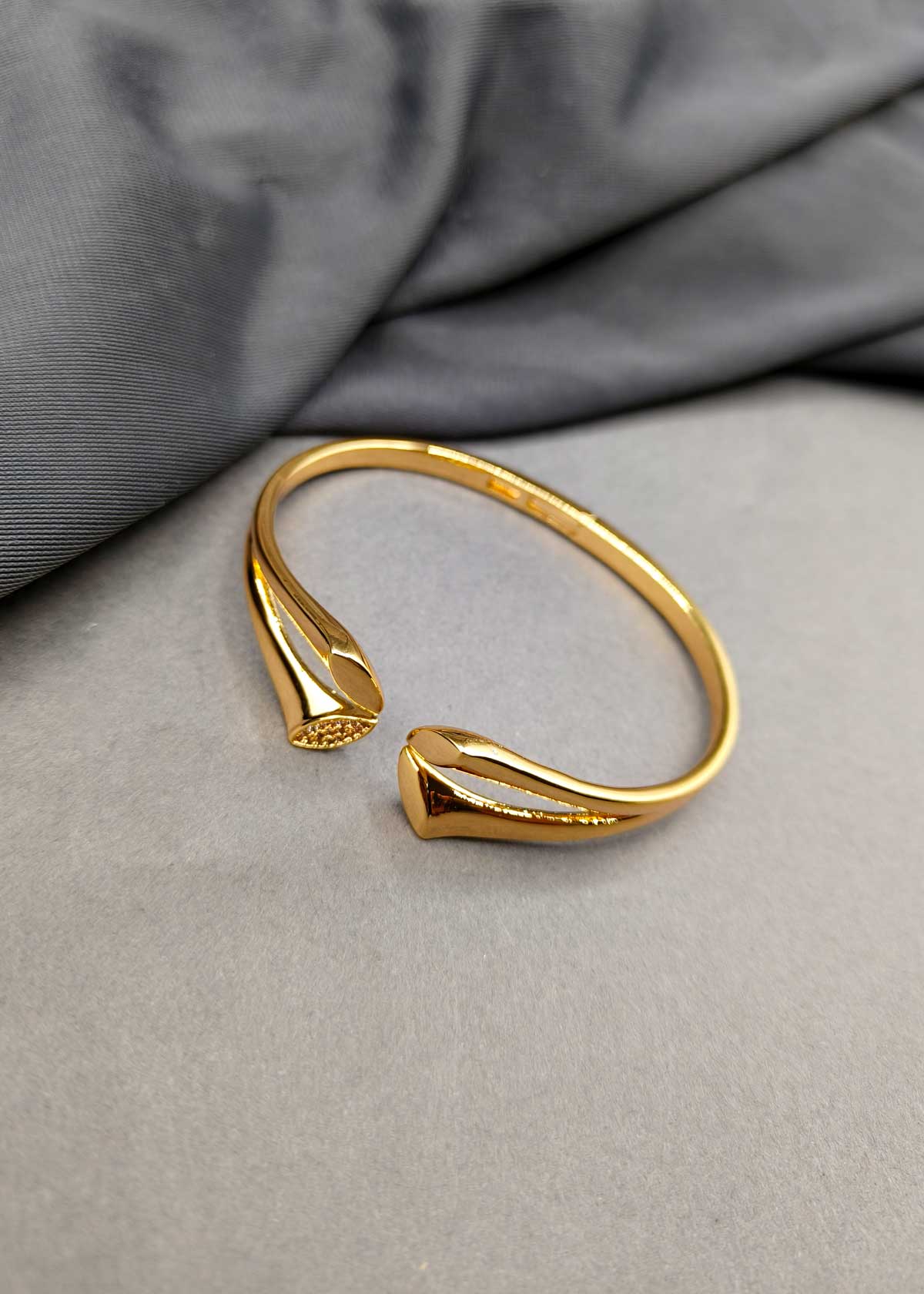 Modern Minimalism Cubic Zircon Gold Plated Kada Bracetet For Women