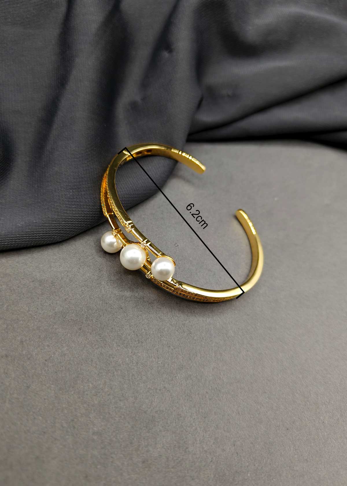 Classic Split Cuff Design Cubic Zircon Gold Plated Kada Bracetet For Women
