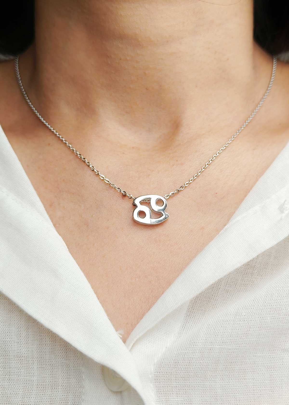 92.5 Sterling Silver Cancer Zodiac Symbol Pendant + Chain